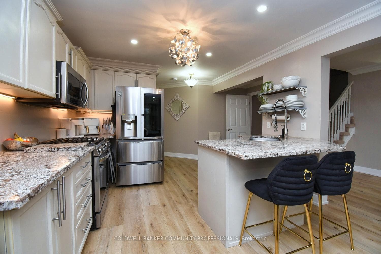 159 Thames Way photo 18