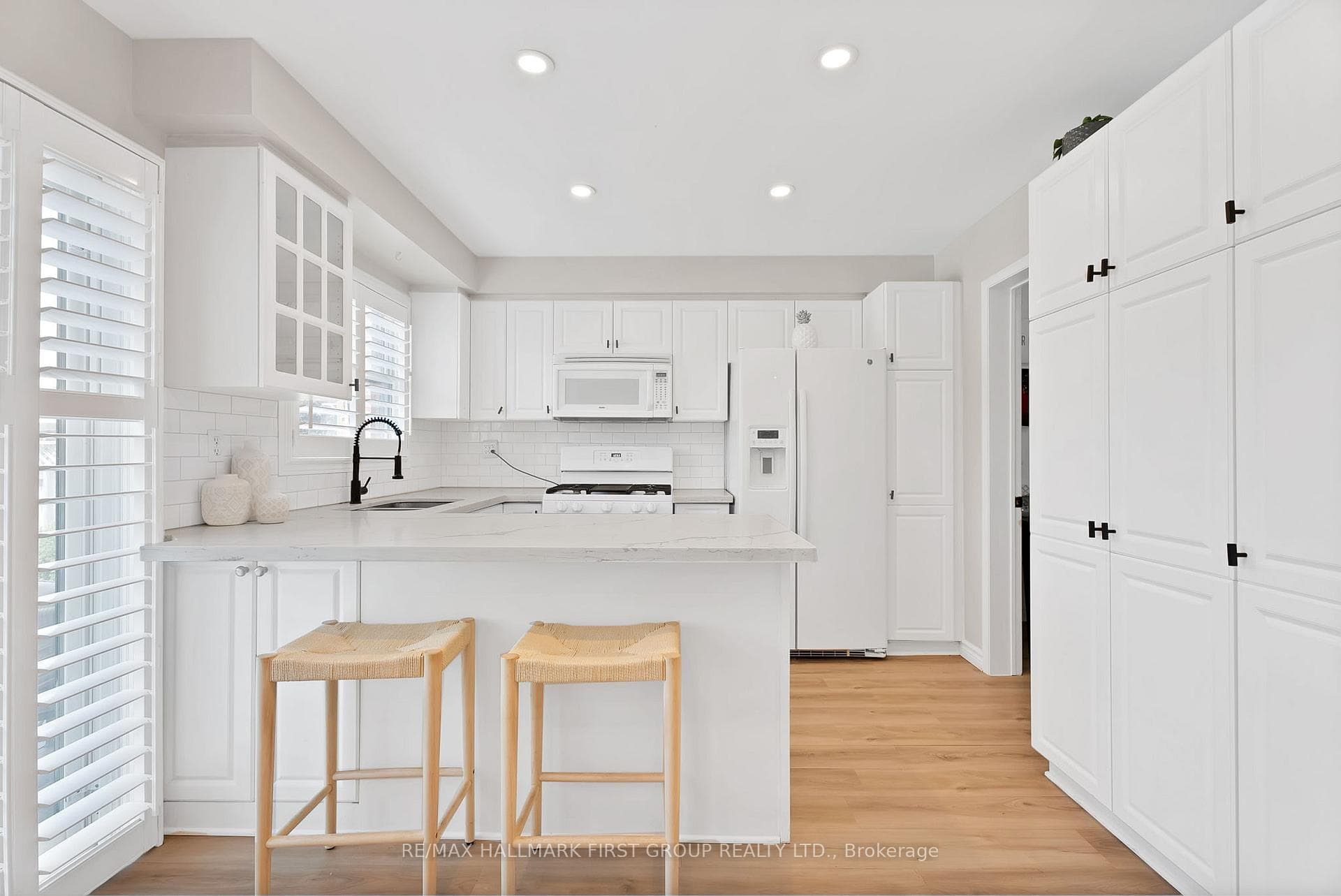 36 Fencerow Drive photo 9