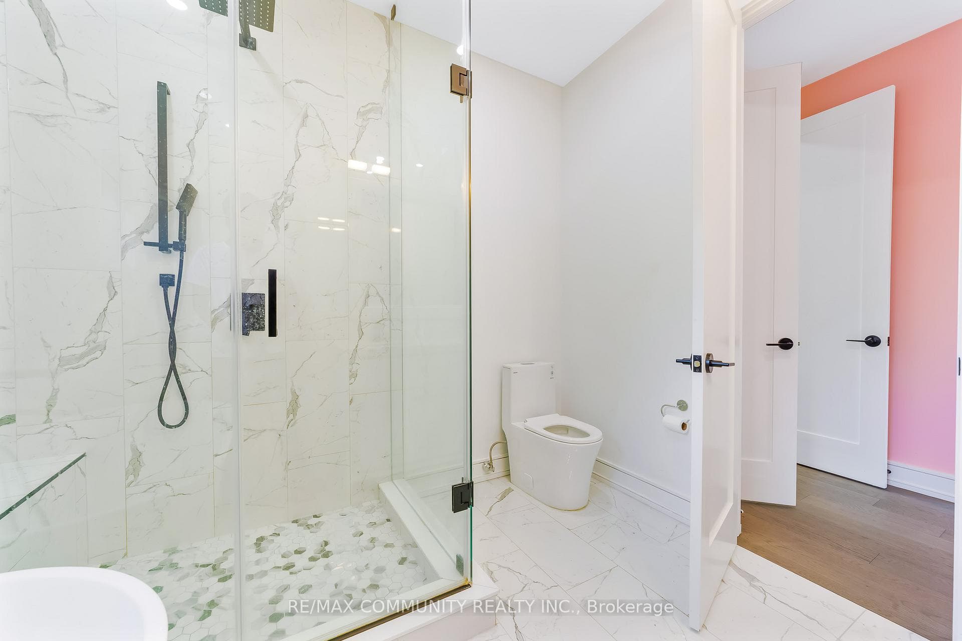 856 Kennedy Road photo 23