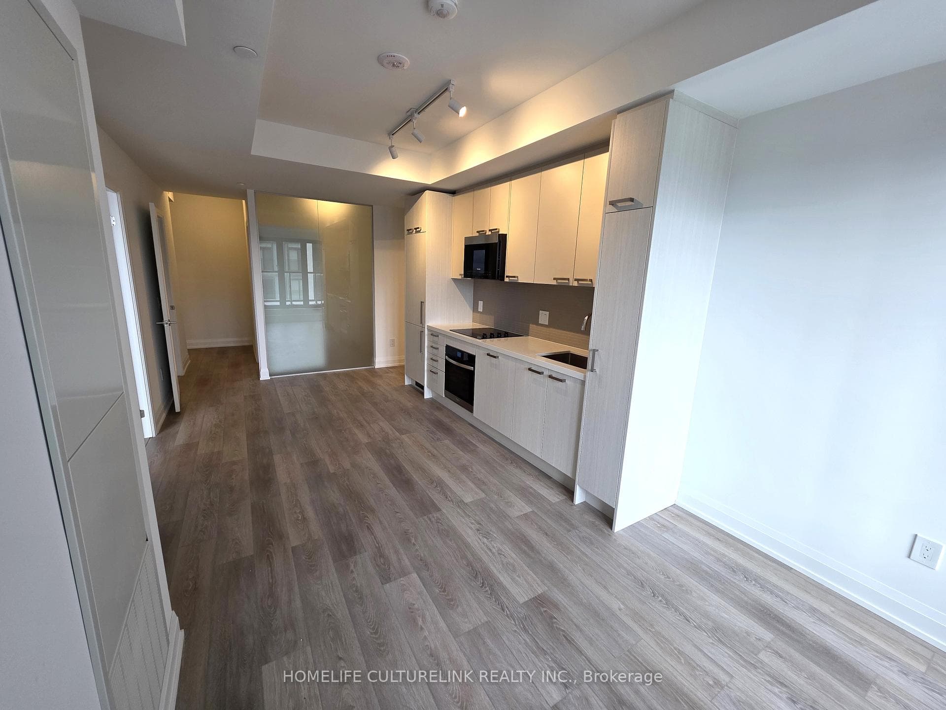 20 Soudan Avenue Unit 1106 photo 13