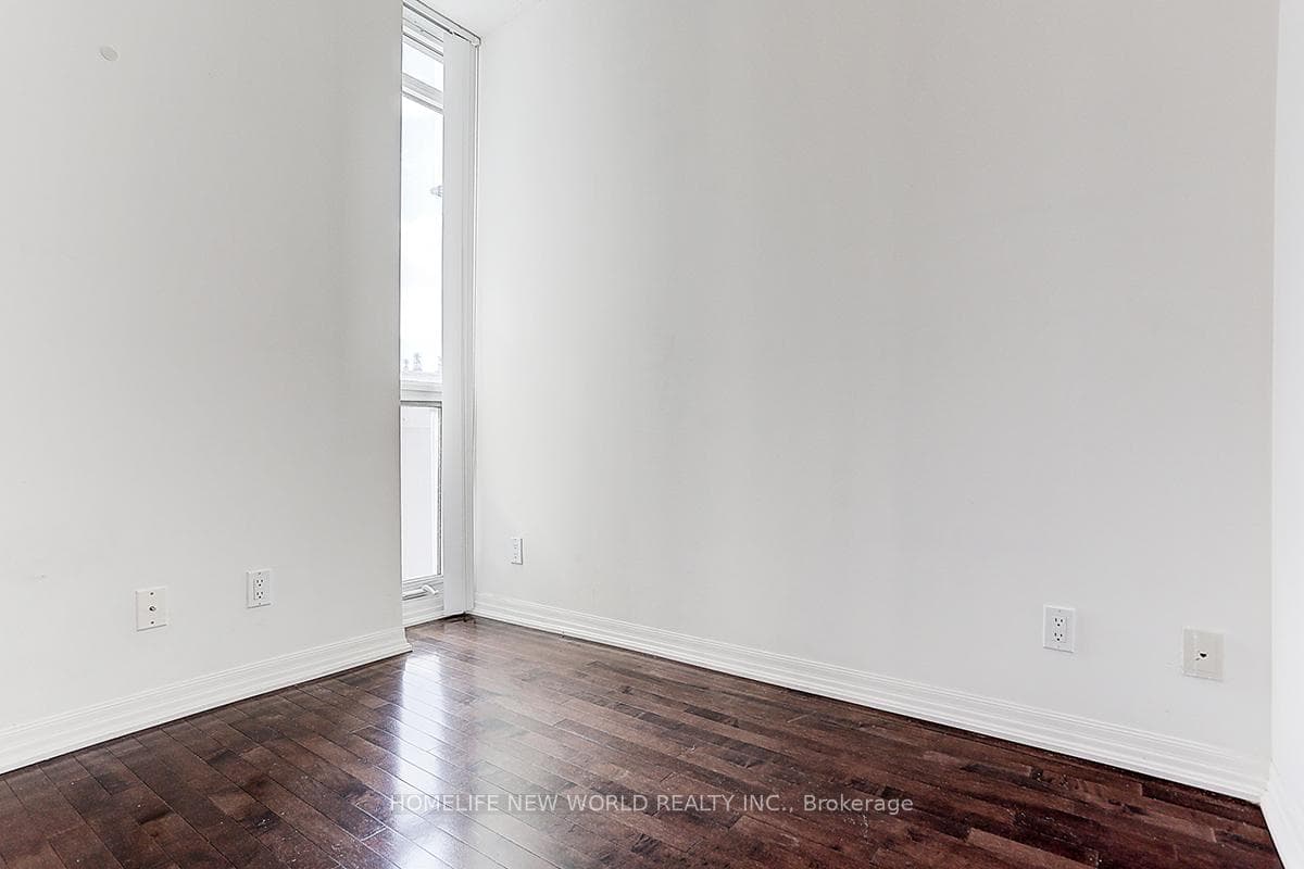 770 Bay Street Unit Ph506 photo 18