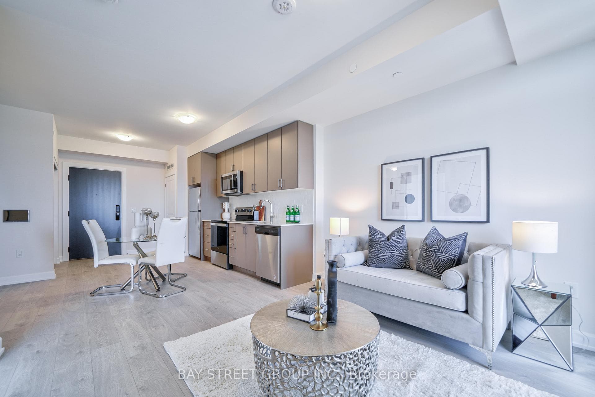 3200 William Coltson Avenue Unit 813 photo 10