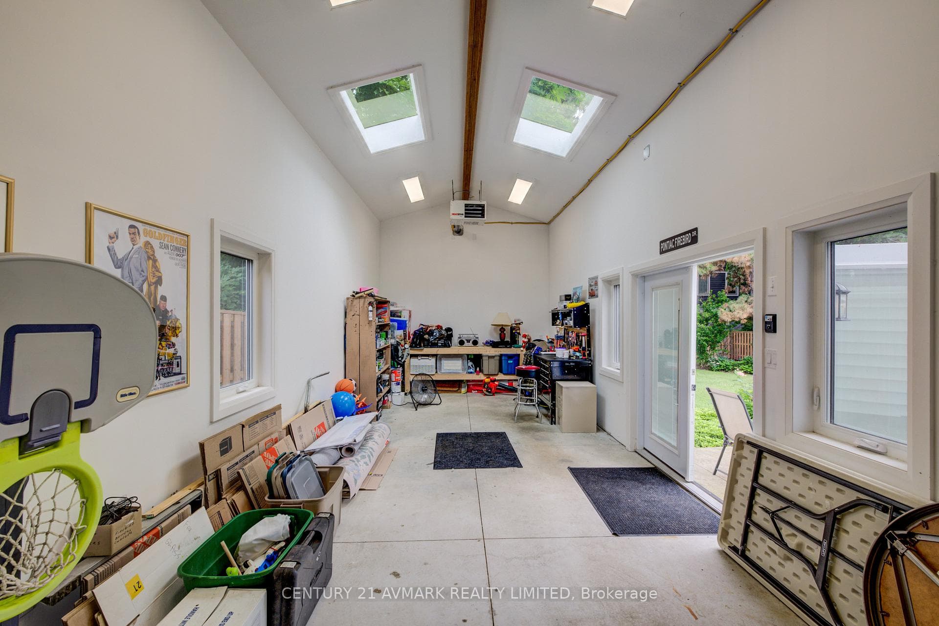 163 Lakeshore Road photo 27