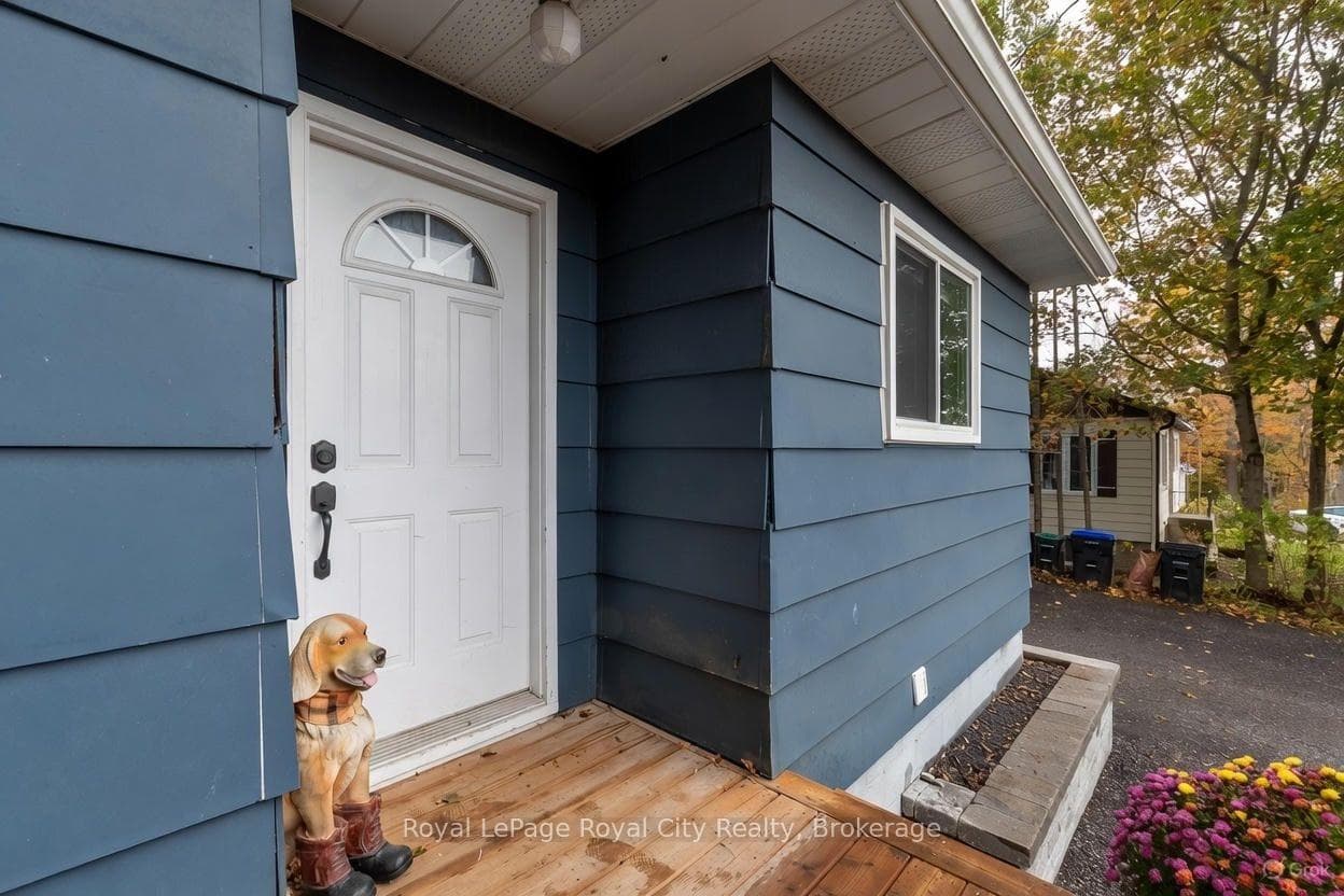 3697 George Johnston Road photo 2