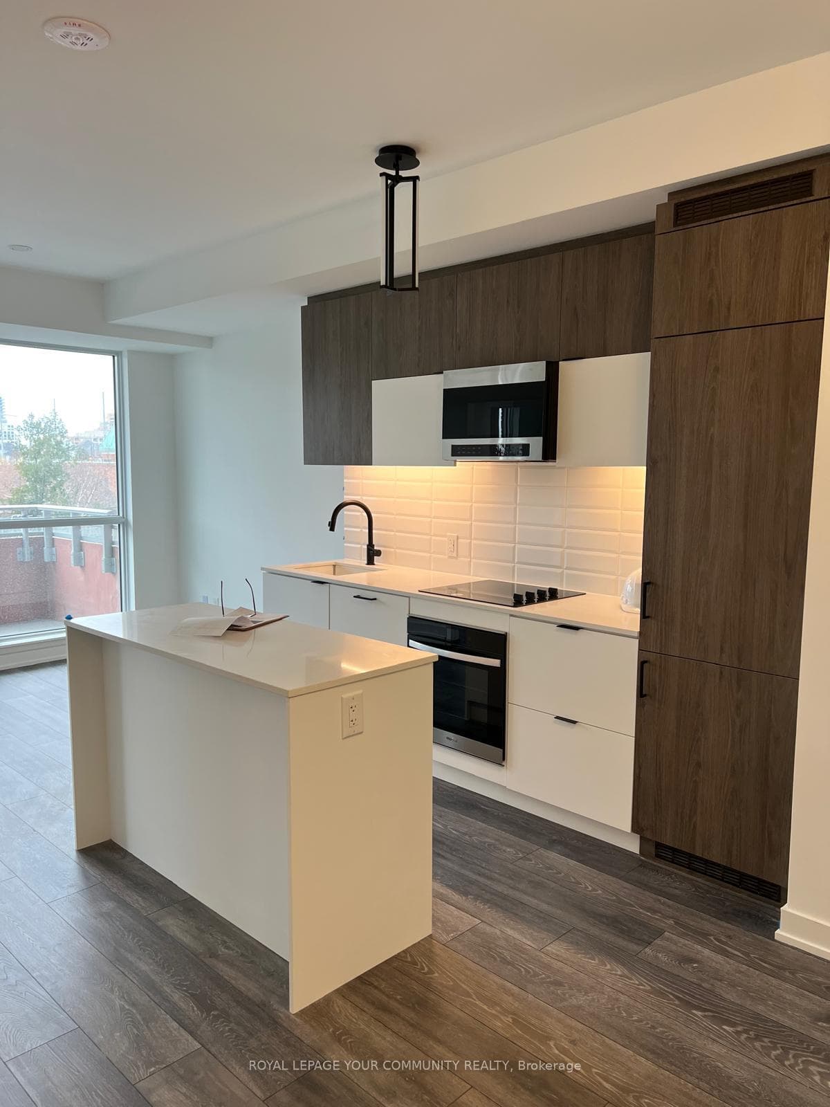 8888 Yonge Street Unit 216 photo 6