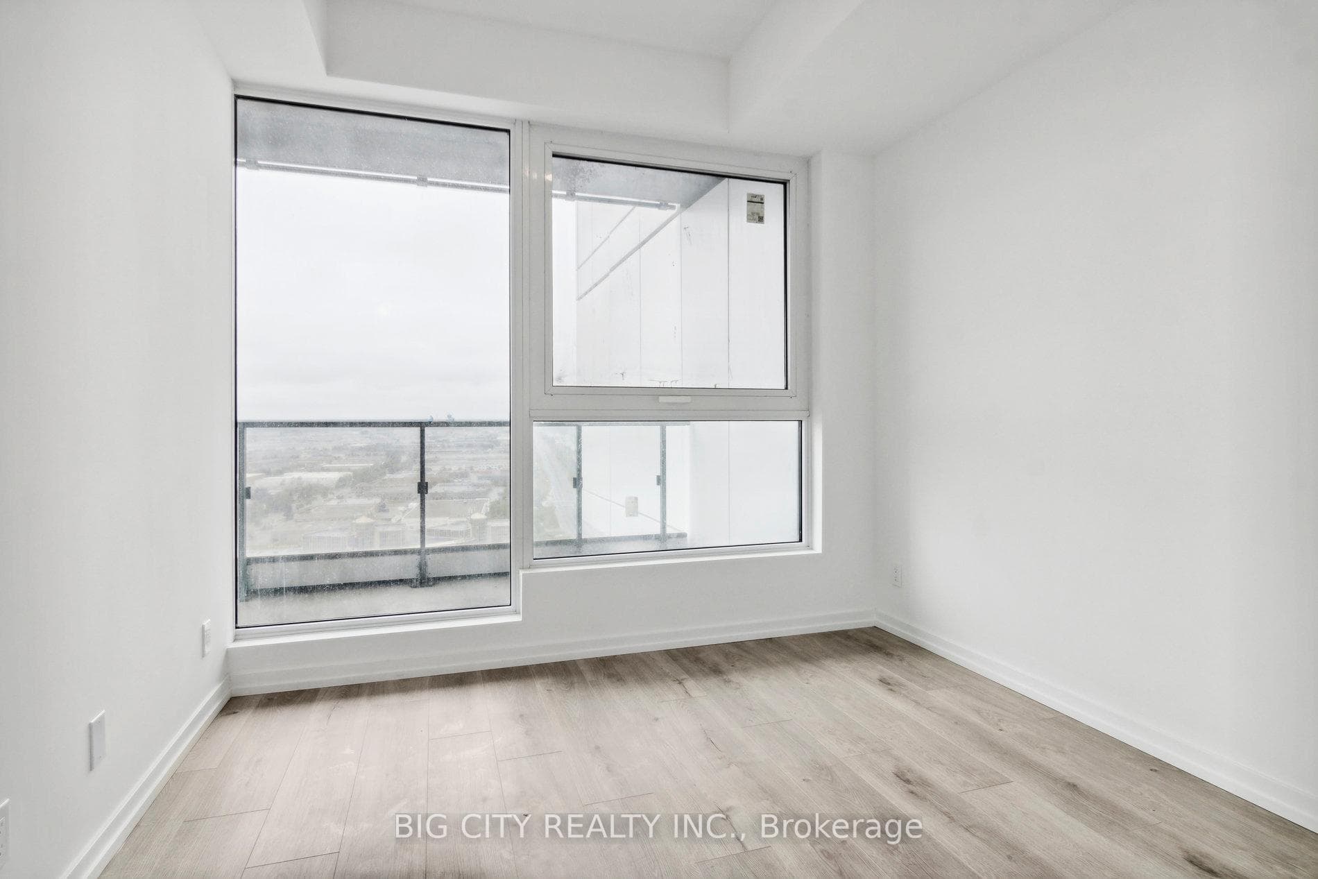 7890 Jane Street Unit 2608 photo 17