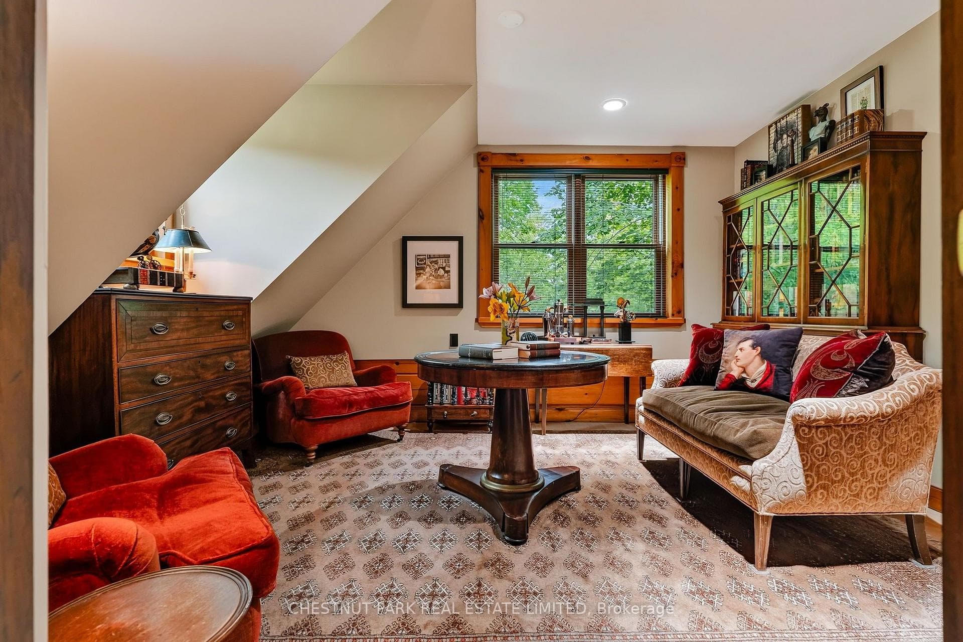 3rd bedroom/den, 2nd level