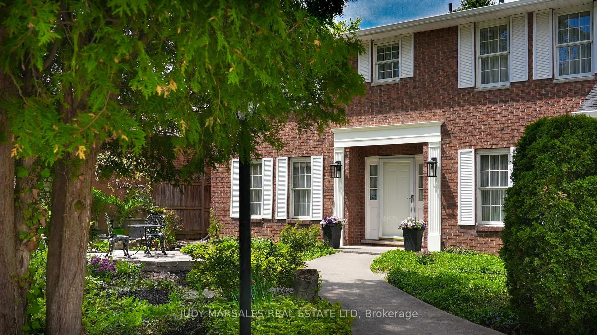 637 Hiawatha Boulevard photo 3