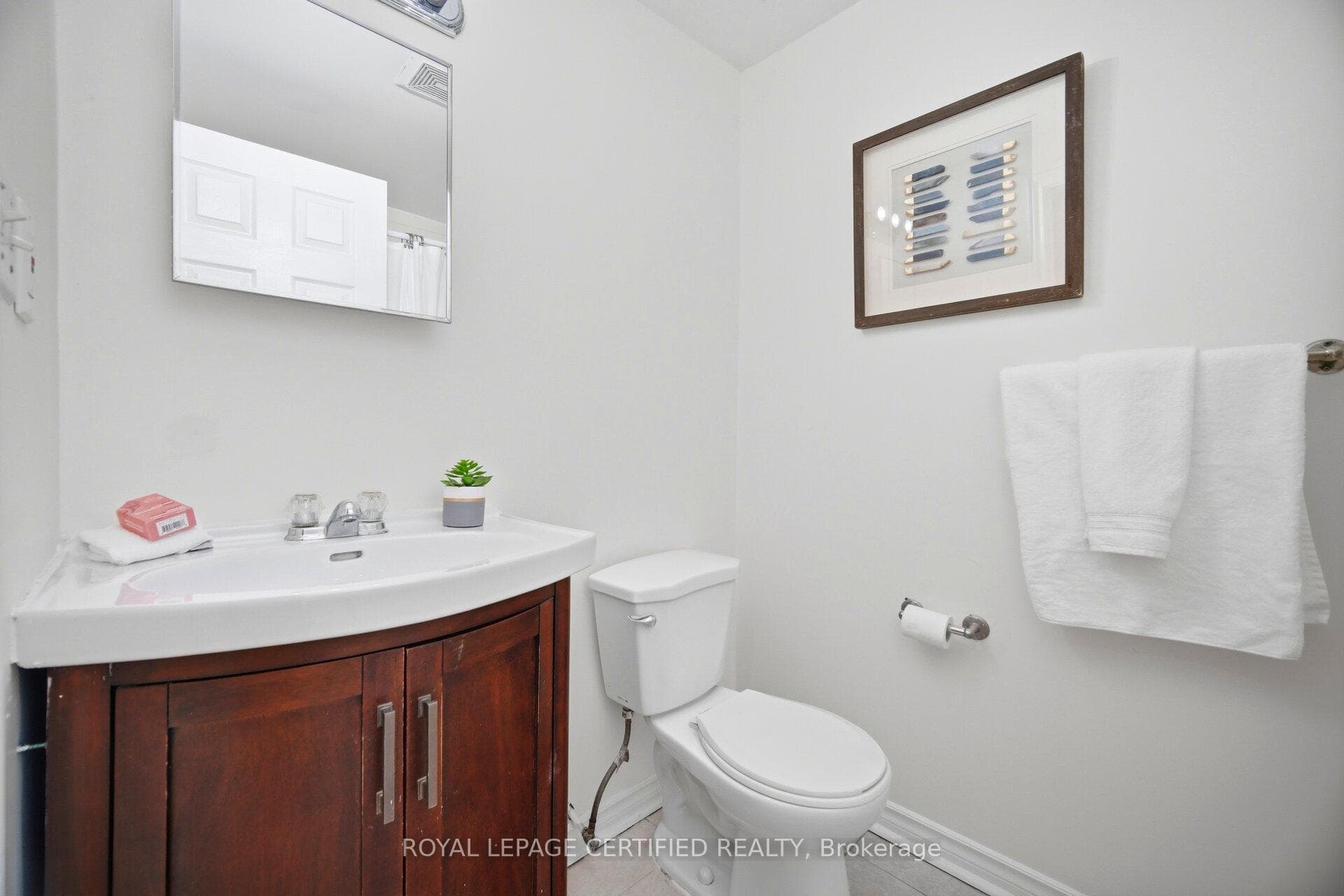 3302 Stoney Crescent photo 45
