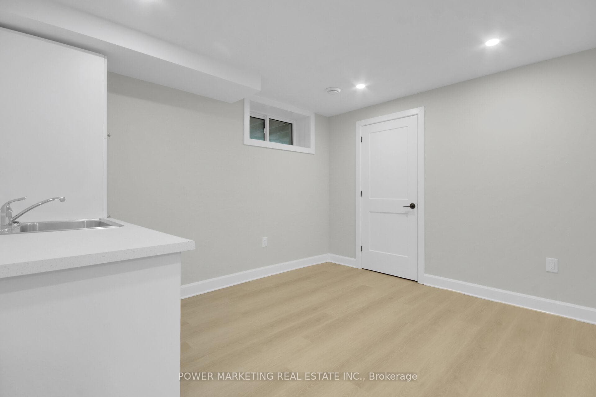 1312 BAYVIEW Drive photo 33