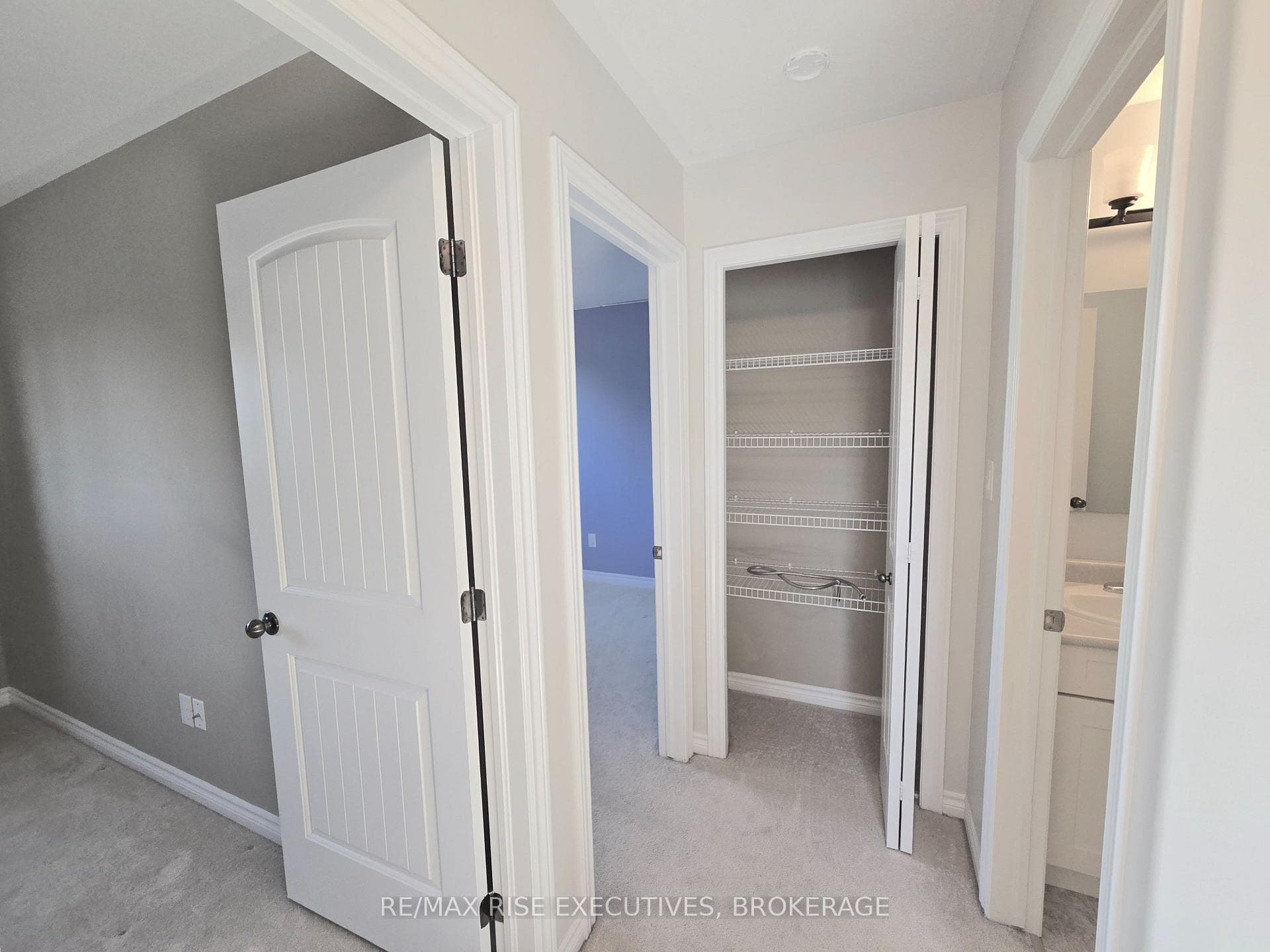 949 Blossom Street Unit 1 photo 27