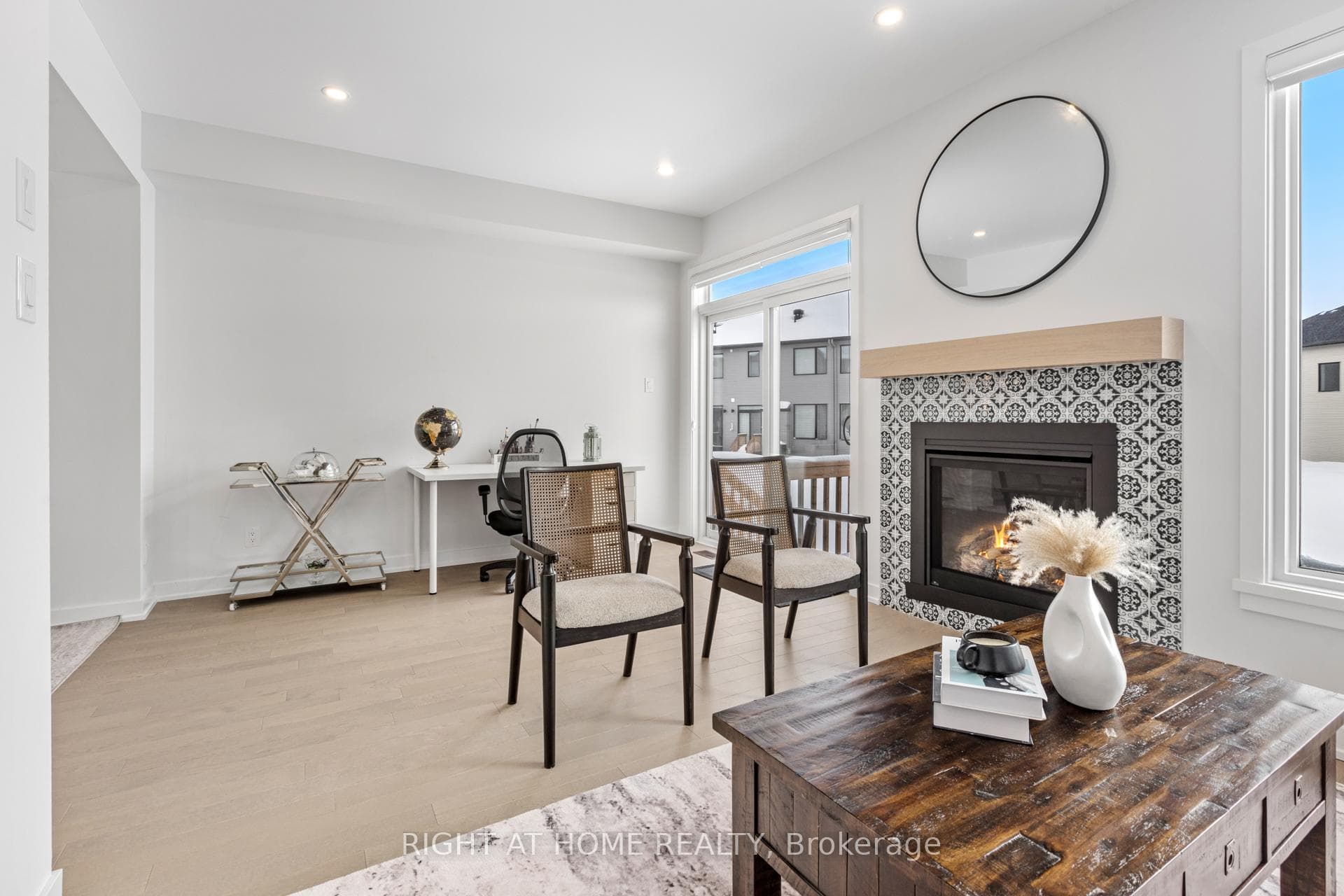 674 Honeydew Street photo 15