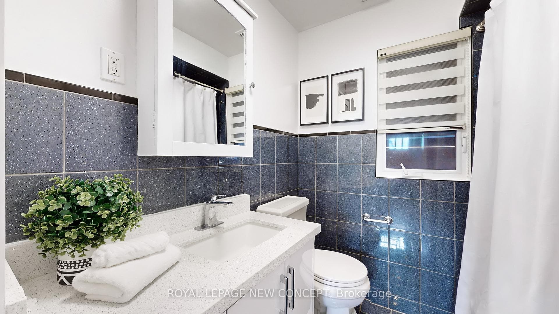 581 Oakwood Avenue photo 18