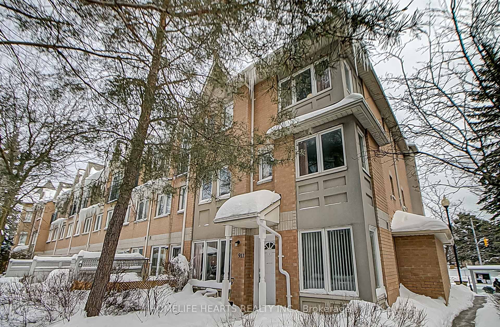 29 Rosebank Drive Unit 911 photo 2
