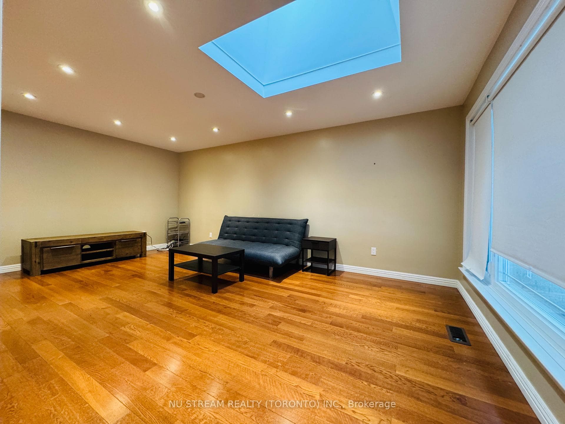 68 Proctor Avenue photo 30