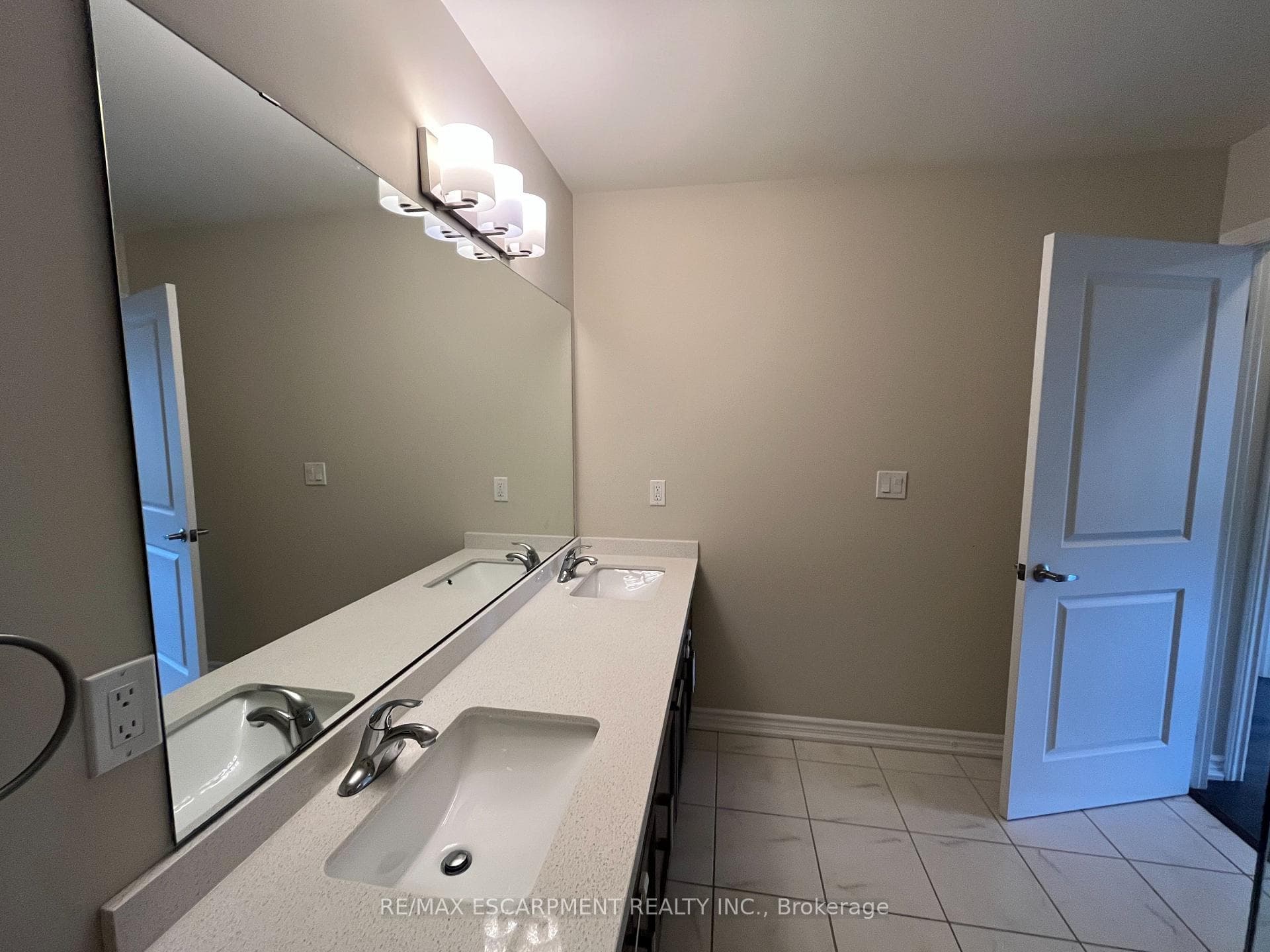640 Sauve Street Unit 505 photo 13