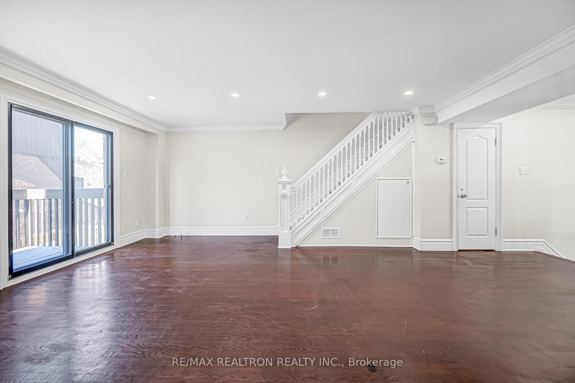 2606 Midland Avenue Unit 3B photo 10