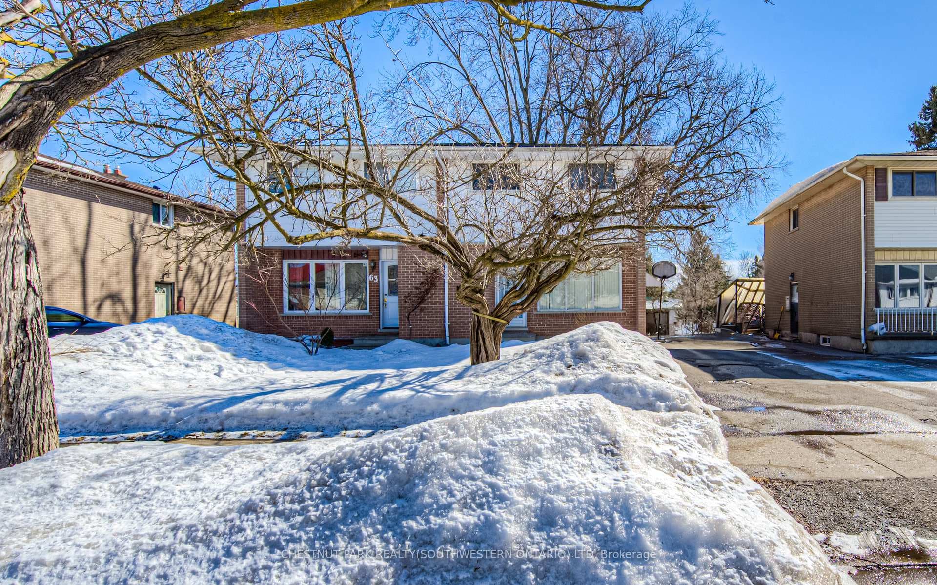 65 Overlea Drive photo 2