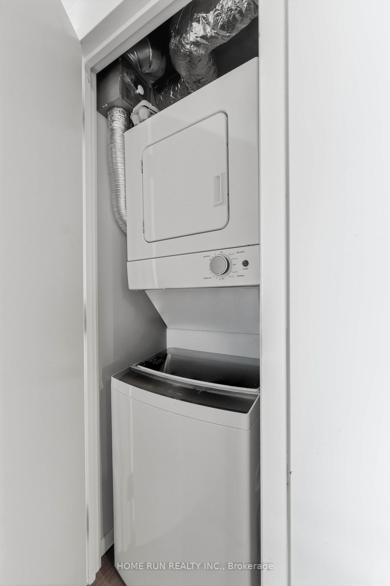 105 Champagne Avenue Unit 2303 photo 9