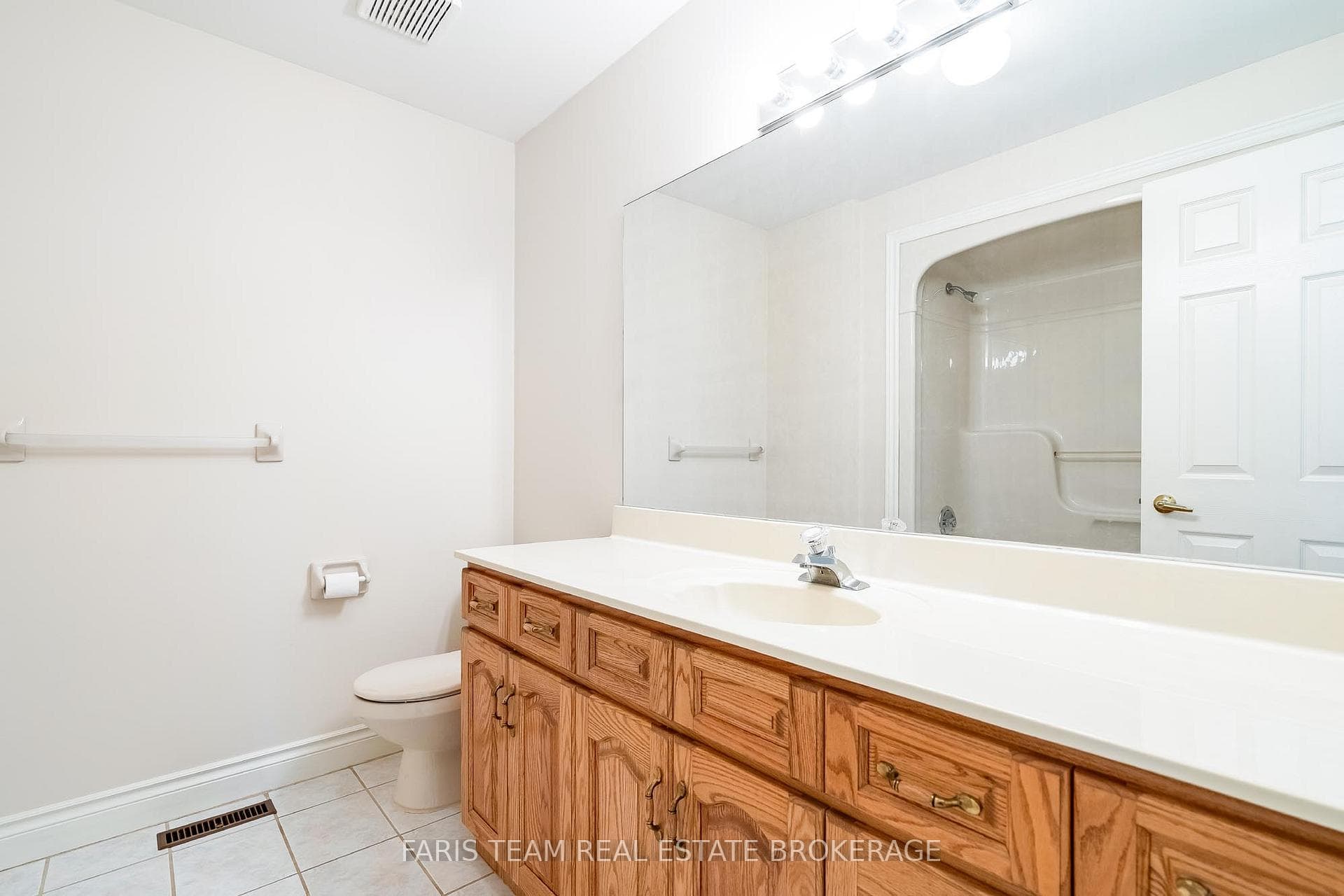 2088 Wilkinson Street photo 28