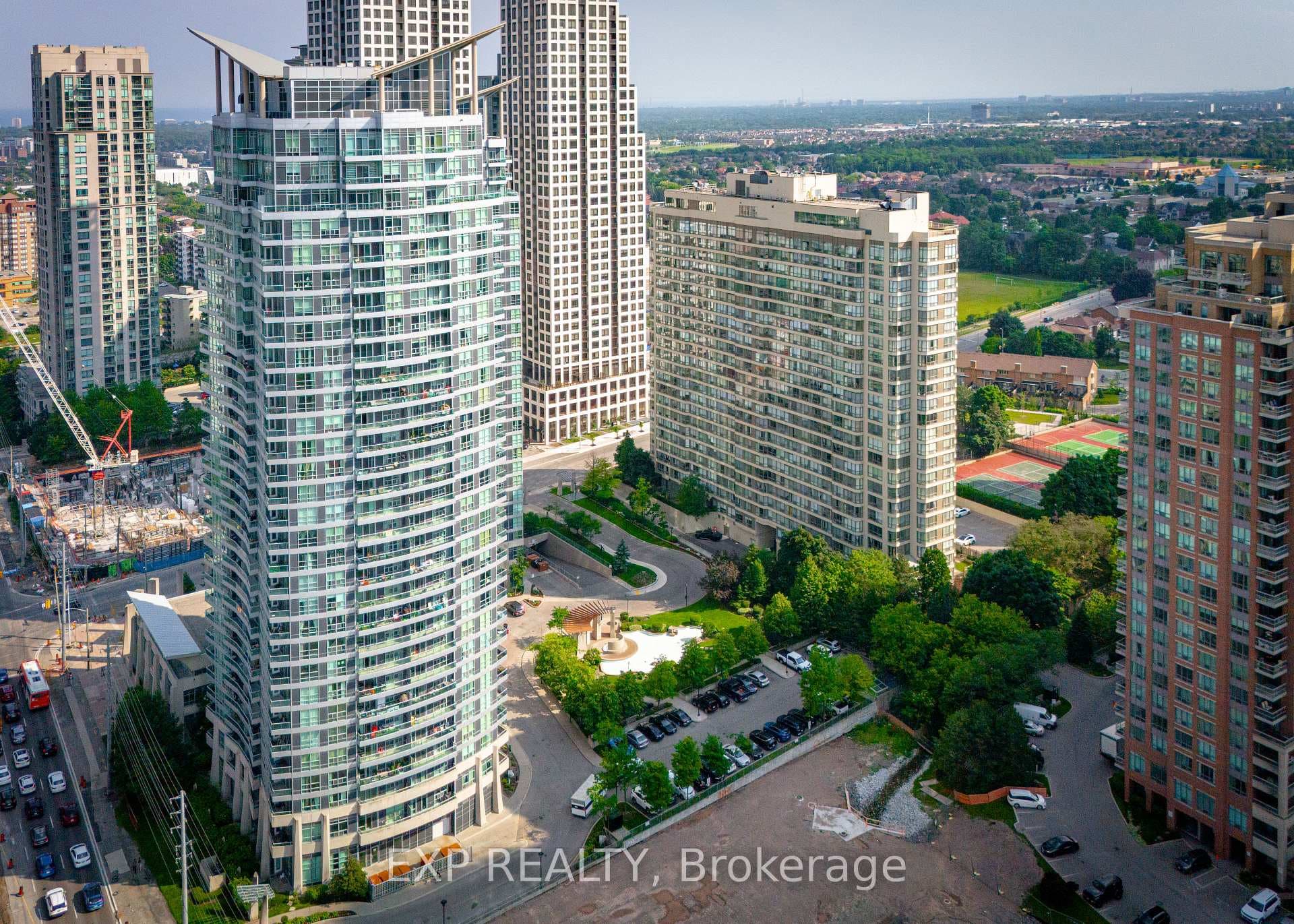 1 Elm Drive Unit 1609 photo 2