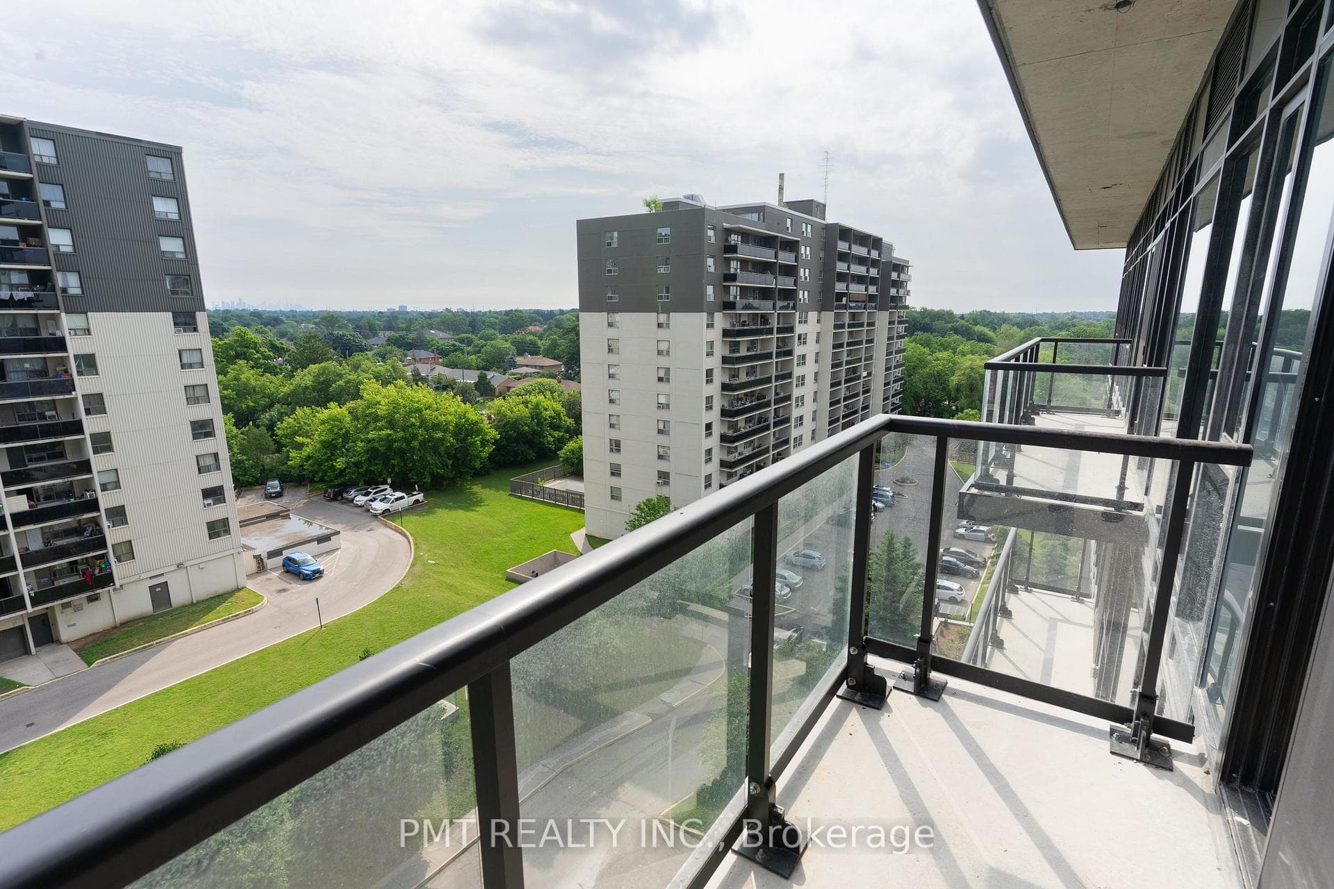 86 Dundas Street Unit 717 photo 14