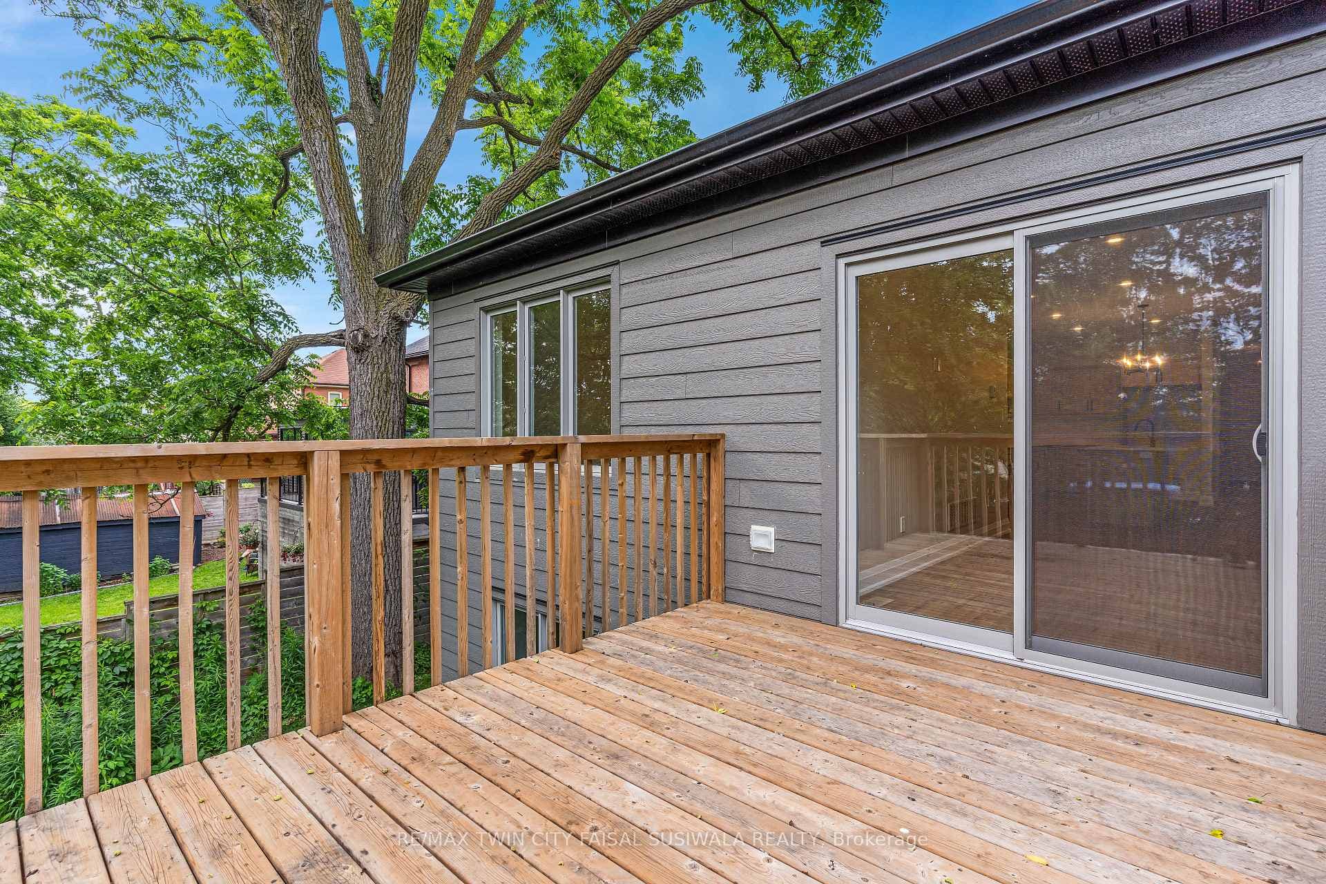 1188 QUEENSTON Road photo 7