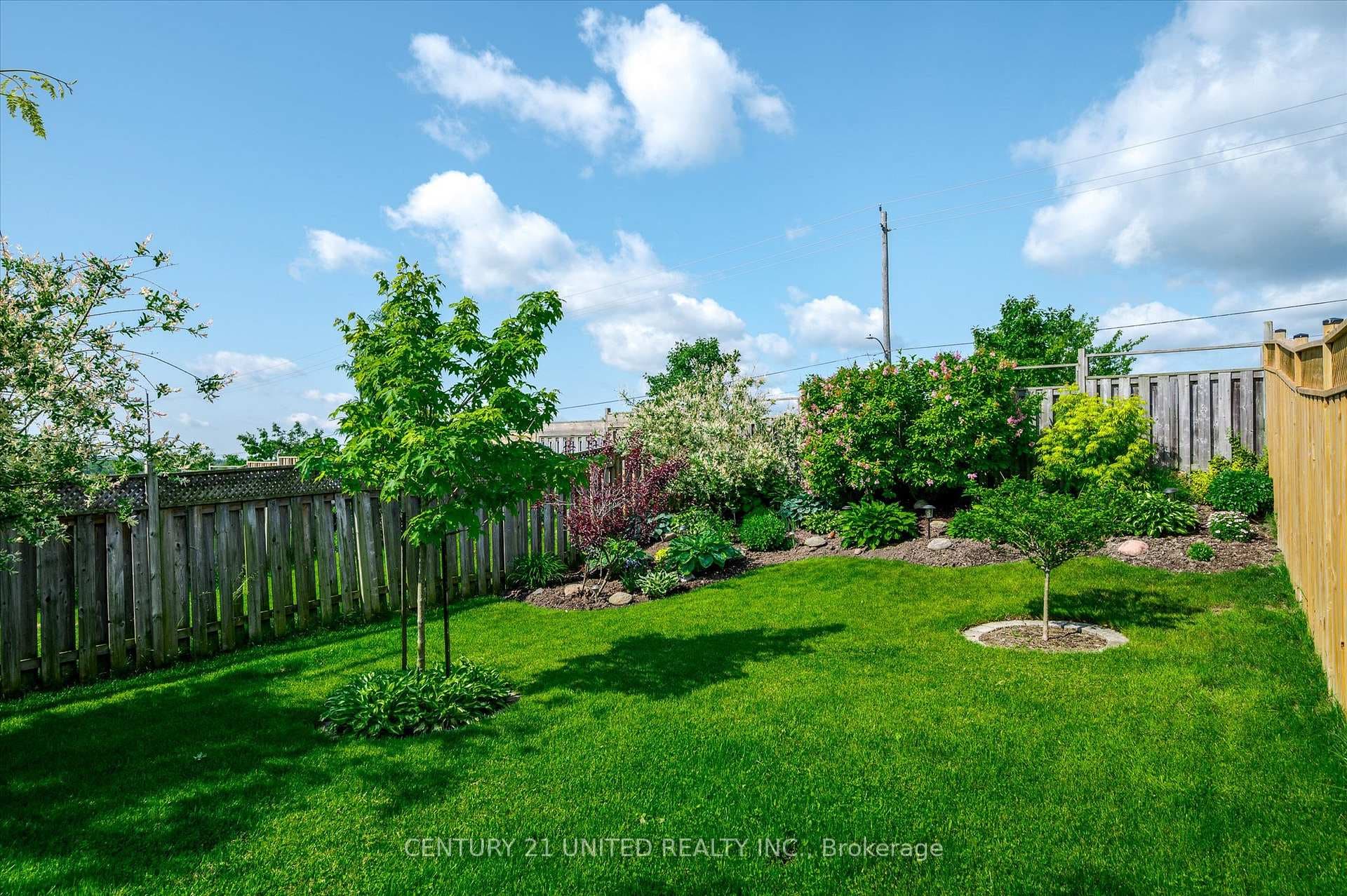 610 Clancy Crescent photo 46