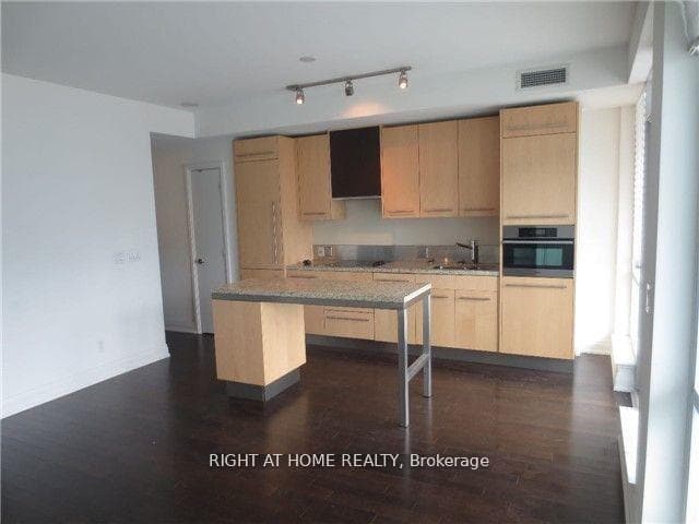 80 John Street Unit 1710 photo 3
