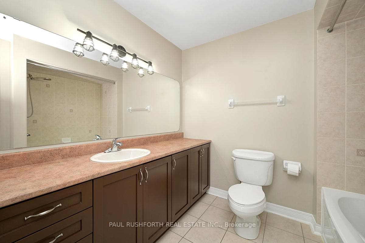 1005 Beauparc N/A Unit 201 photo 13