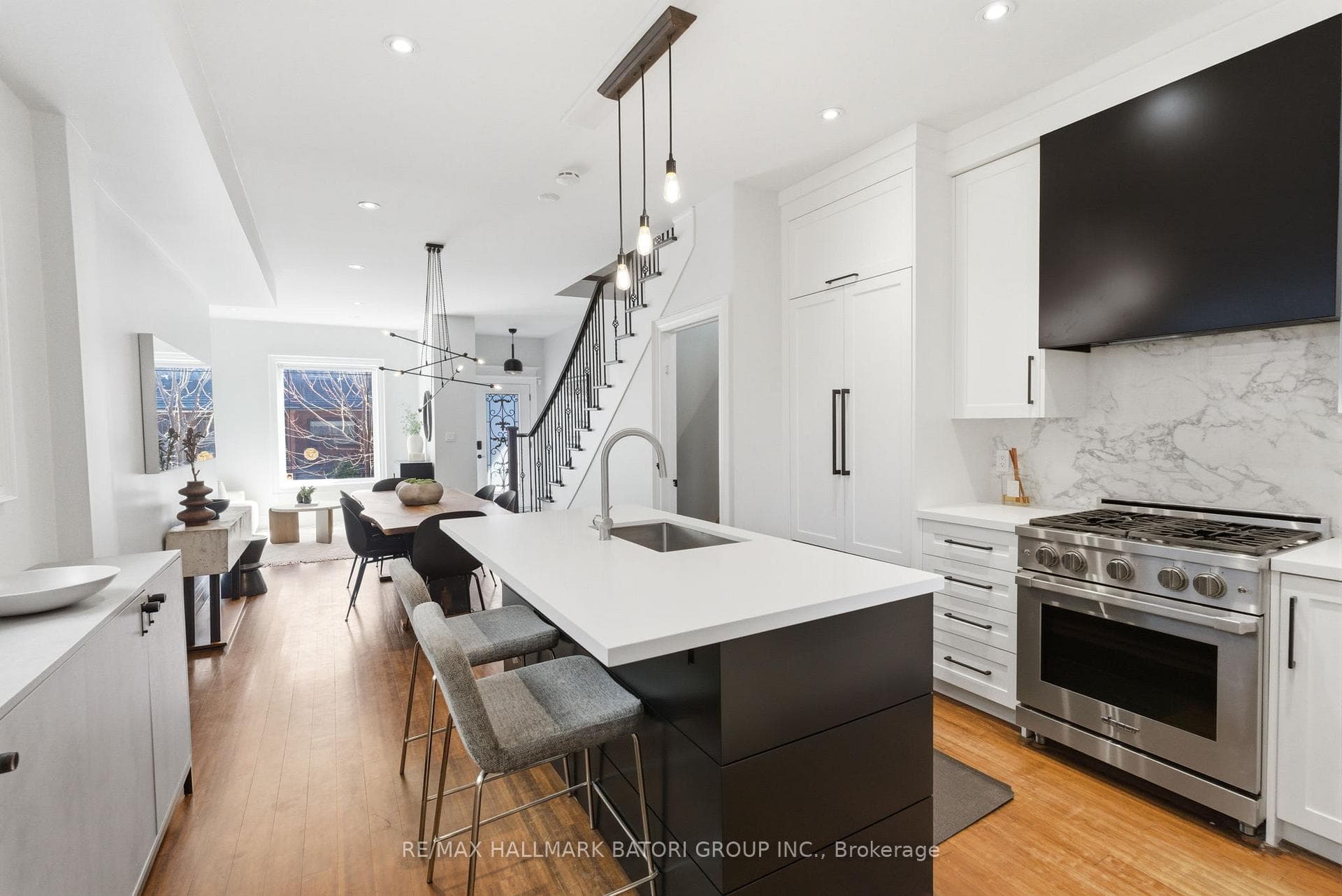 46 Melville Avenue photo 12