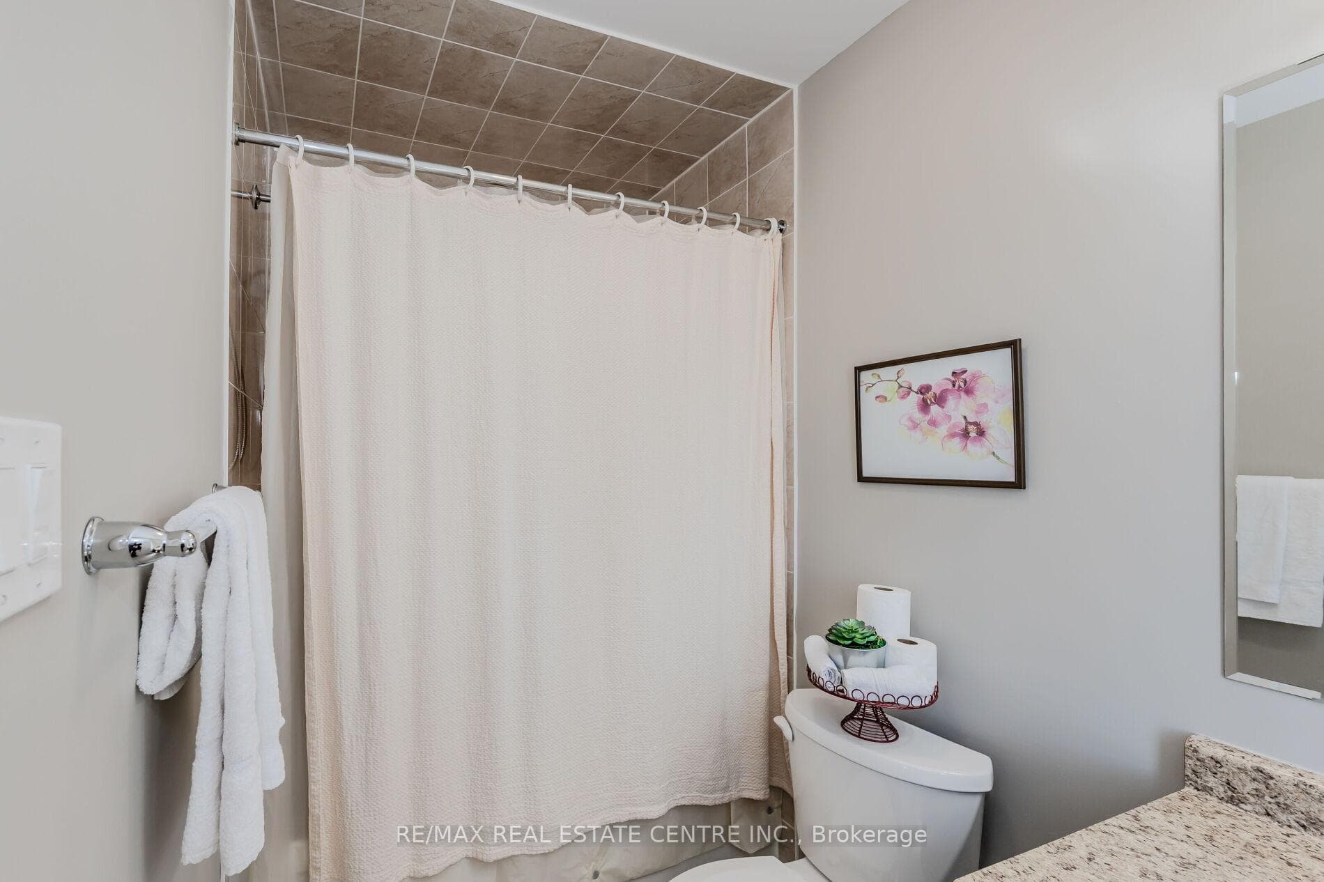 92 Bannister Crescent photo 19