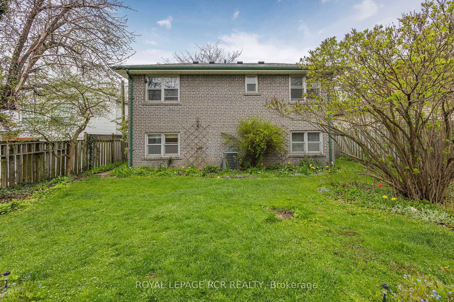 3 Aveline Crescent photo 25