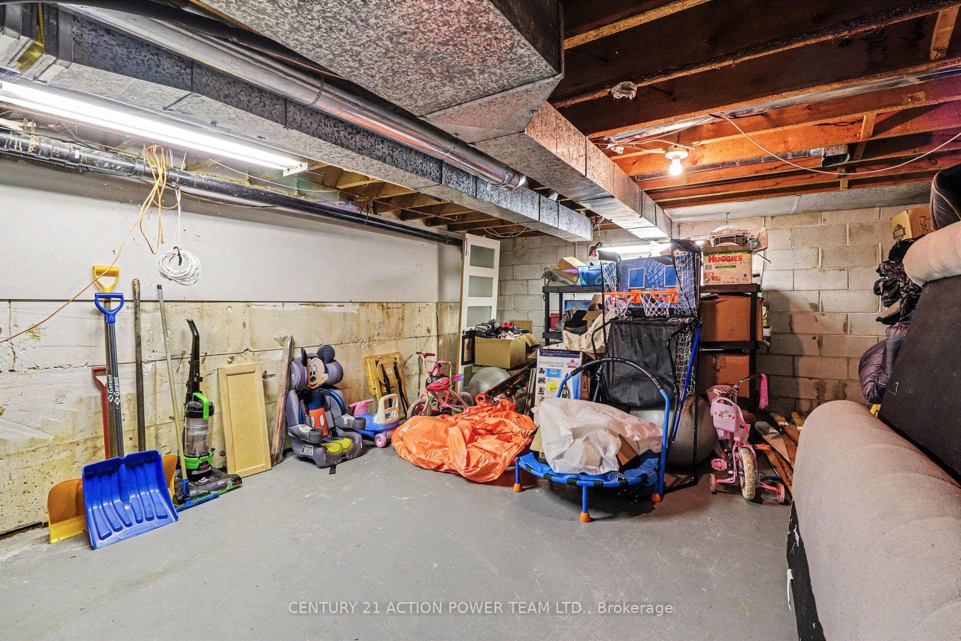 1558 BELLA VISTA Drive photo 34