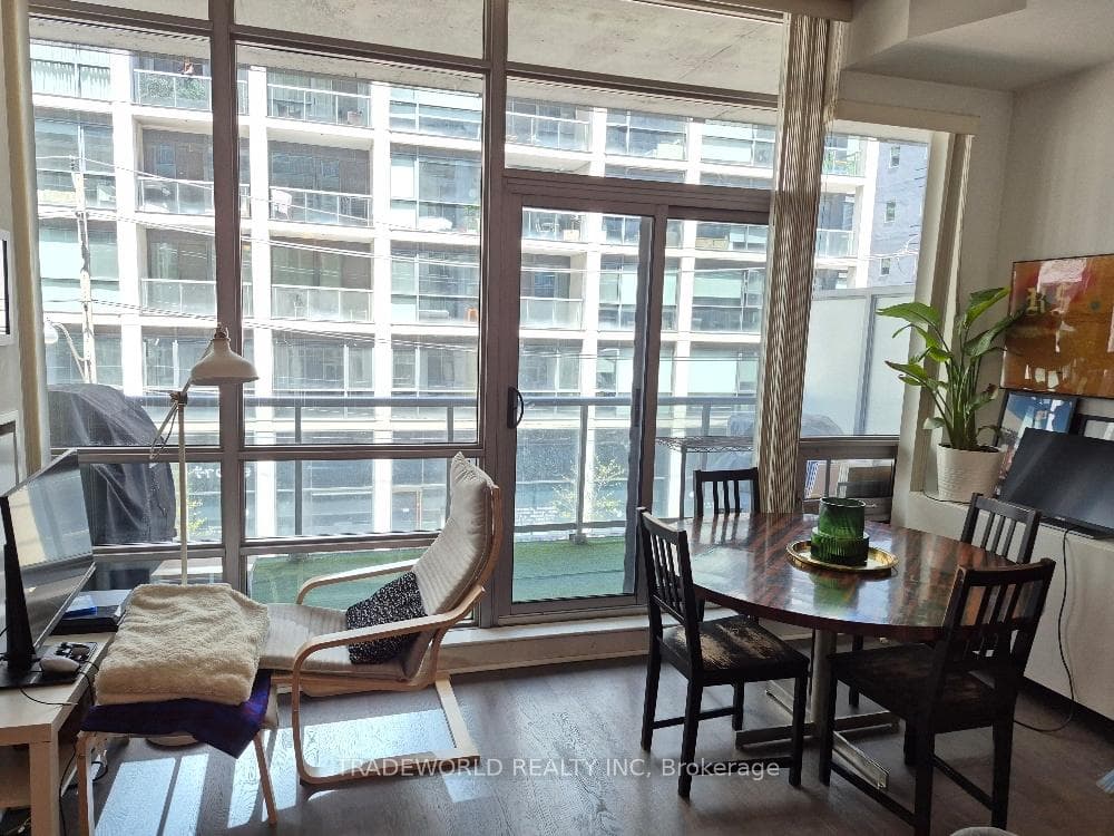 399 Adelaide Street Unit 319 photo 11
