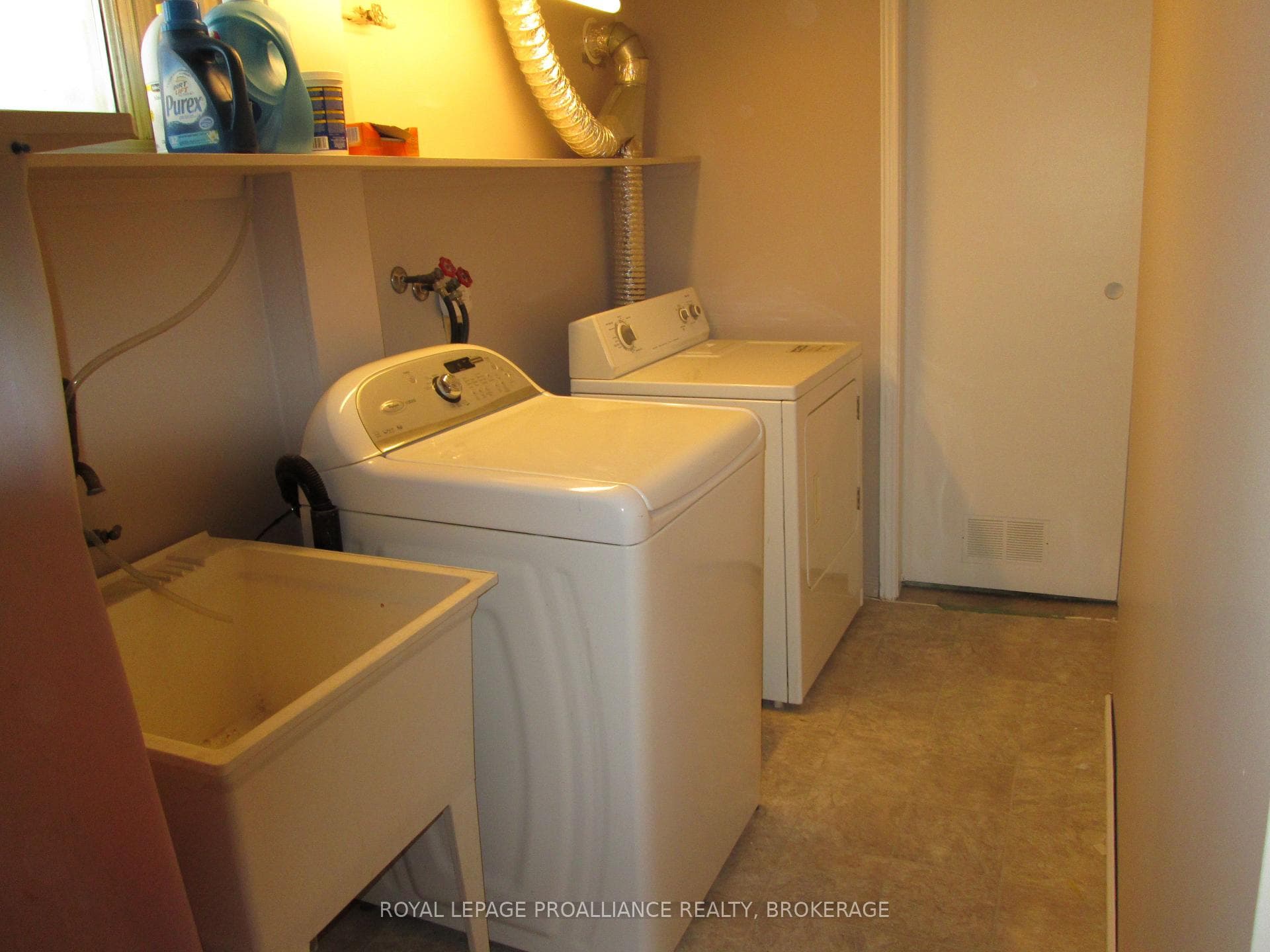 50 Campbell Crescent photo 18
