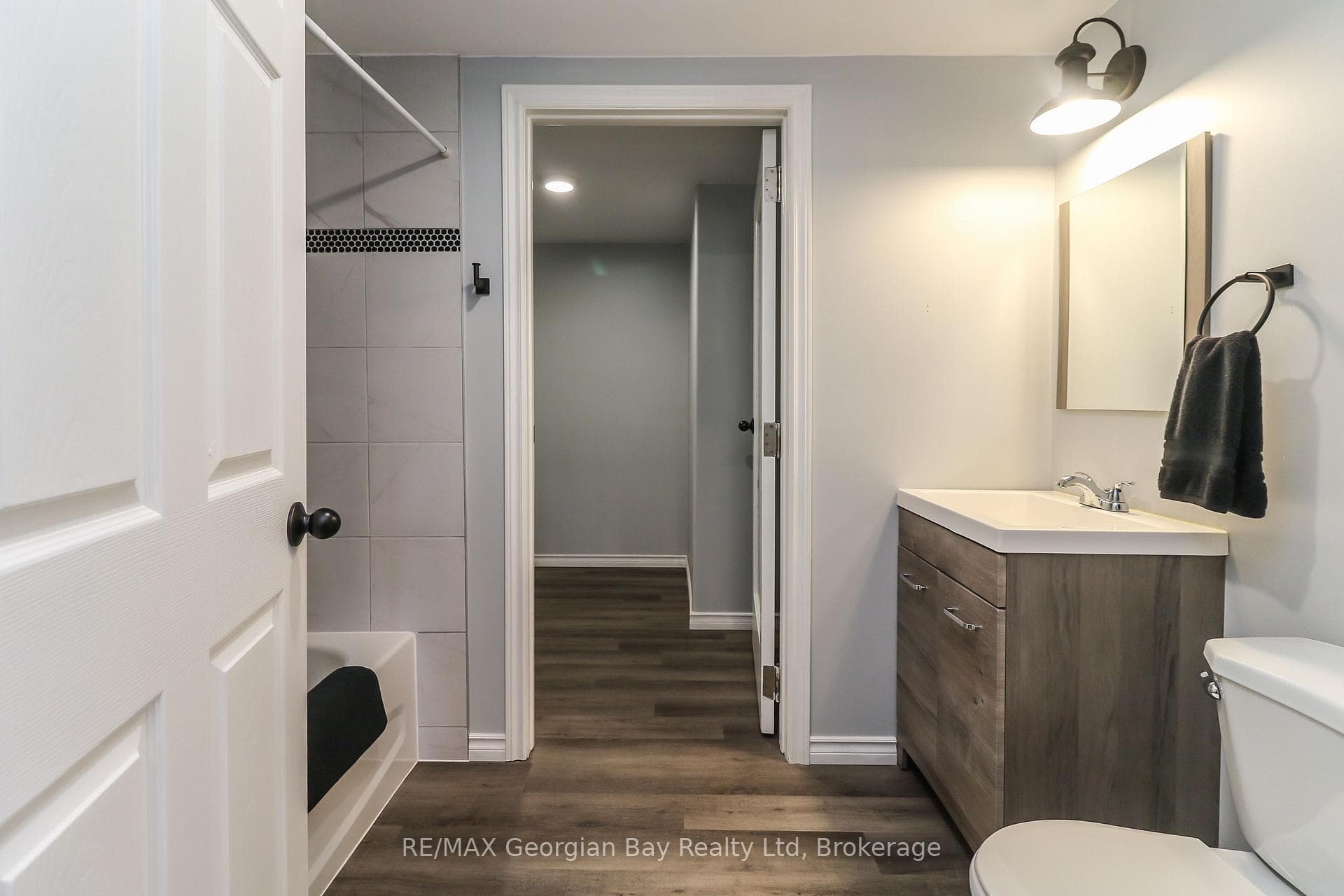 BEDROOM 4 ENSUITE AND W/I CLOSET