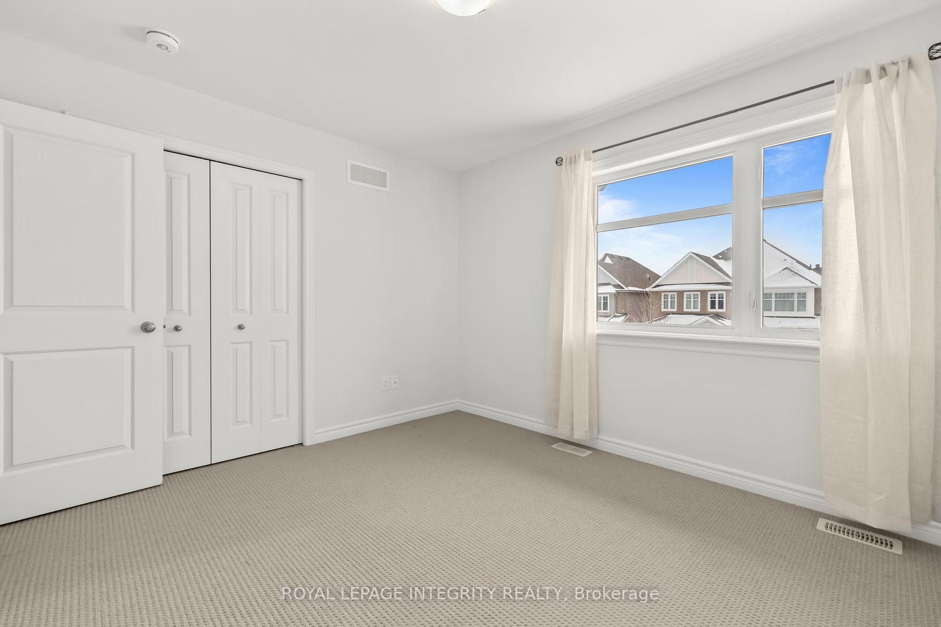 229 Osterley Way photo 30