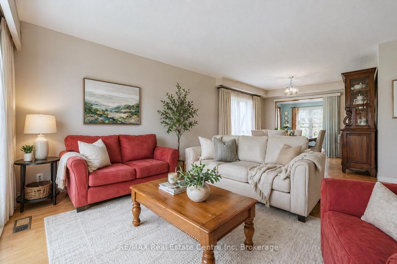 2 HAMILTON Drive photo 3