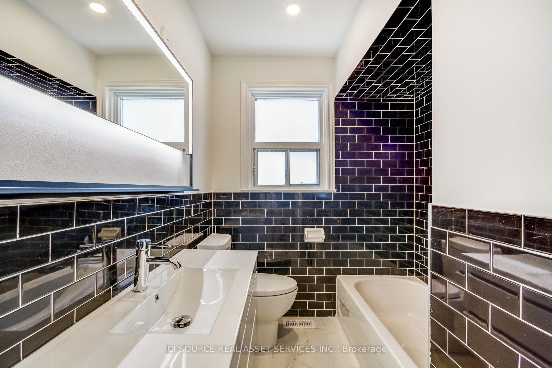 58 Burlingame Road Unit 3 photo 11