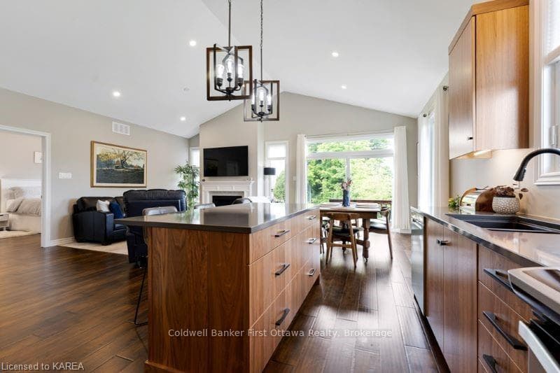 21 SEABERT Drive photo 11