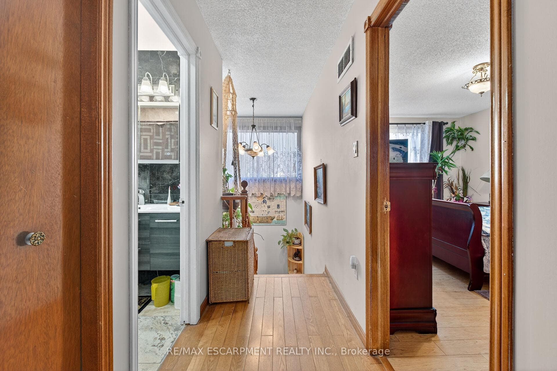 36 Cluny Avenue photo 25
