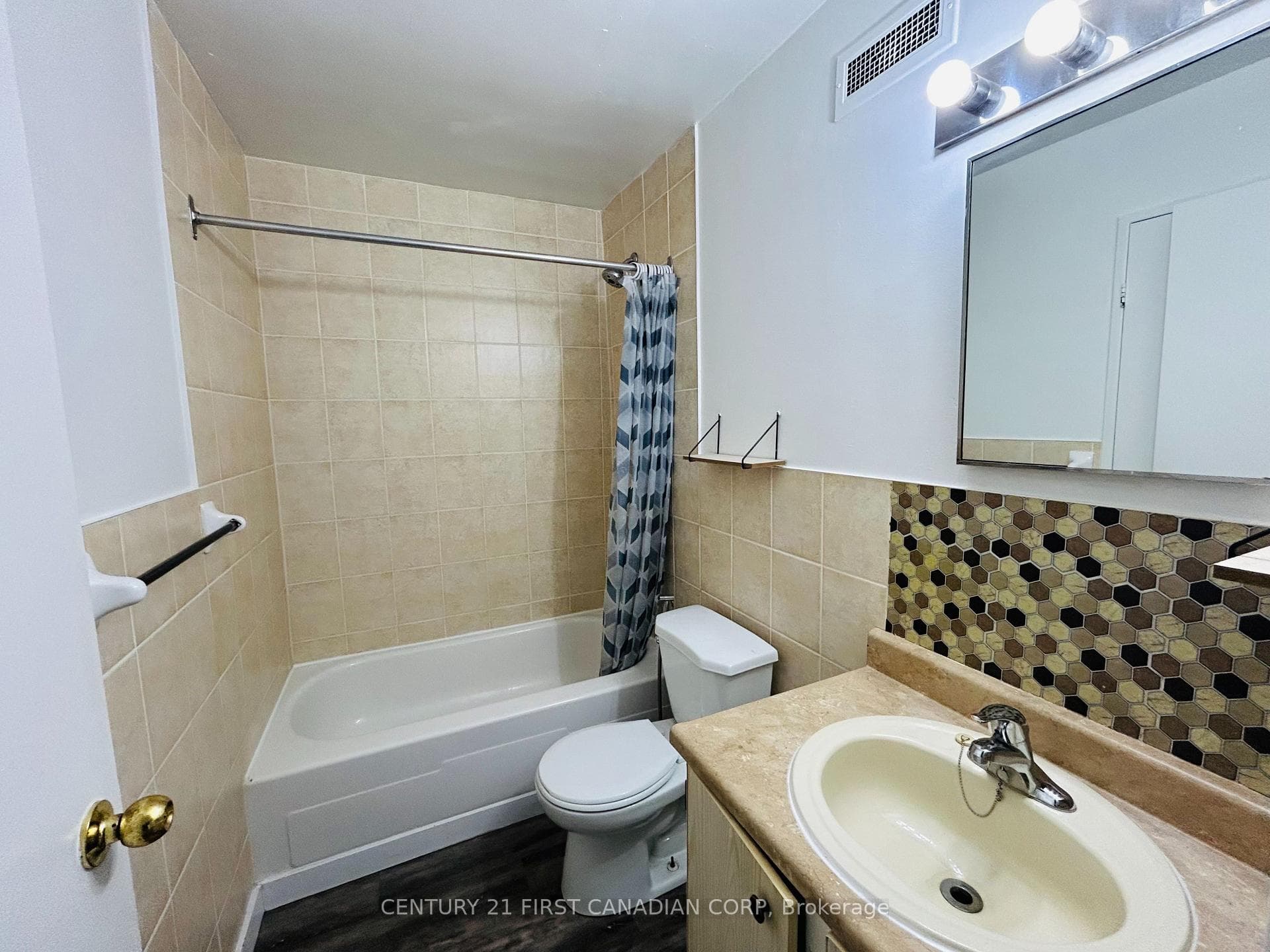 573 Mornington Avenue Unit 1009 photo 10