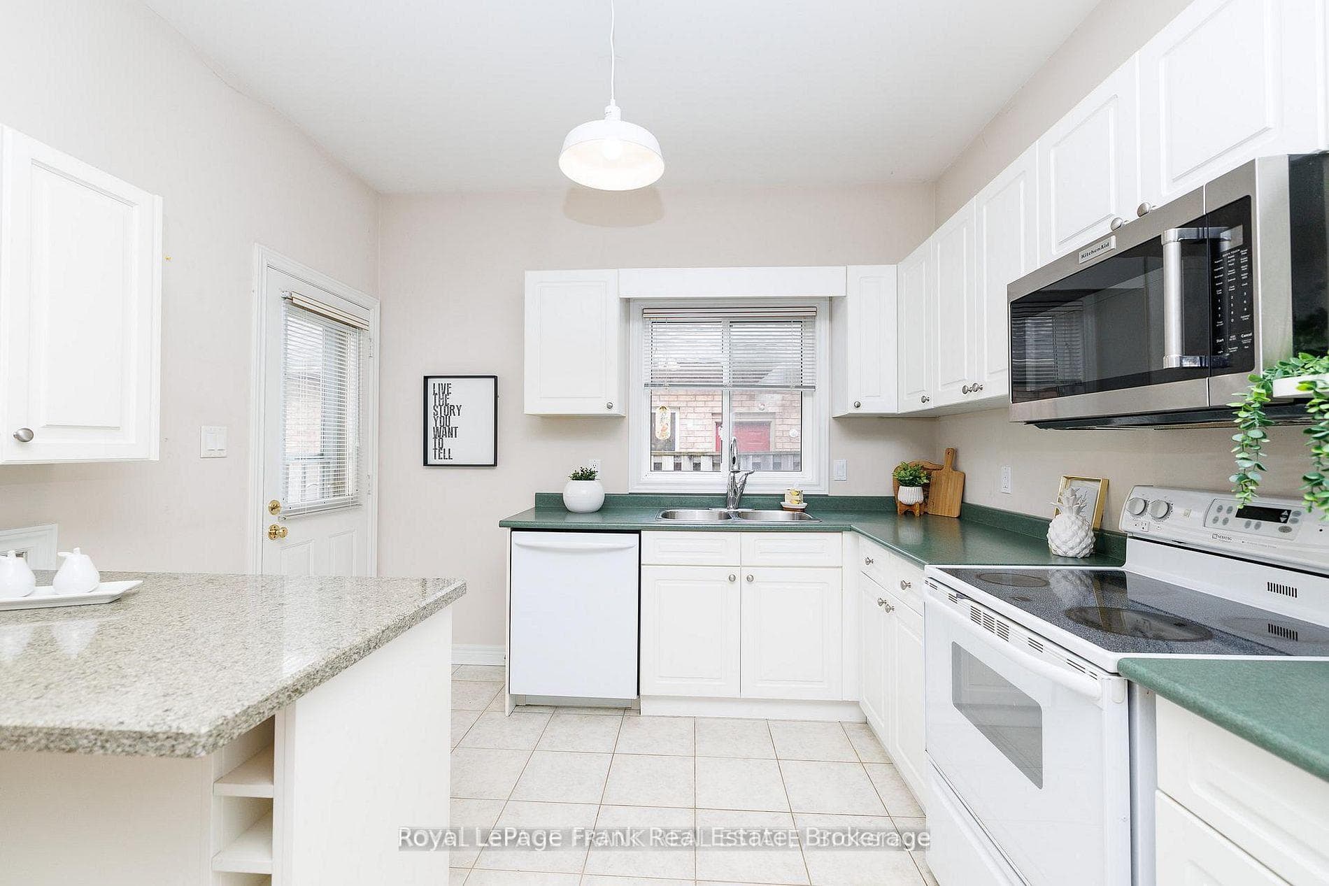 4112 Walcot Court photo 15
