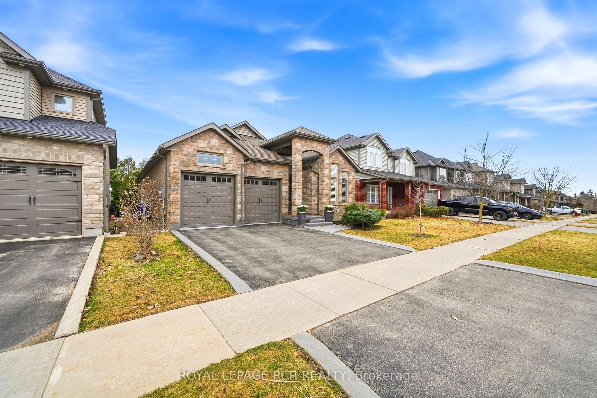 111 Taylor Drive photo 2