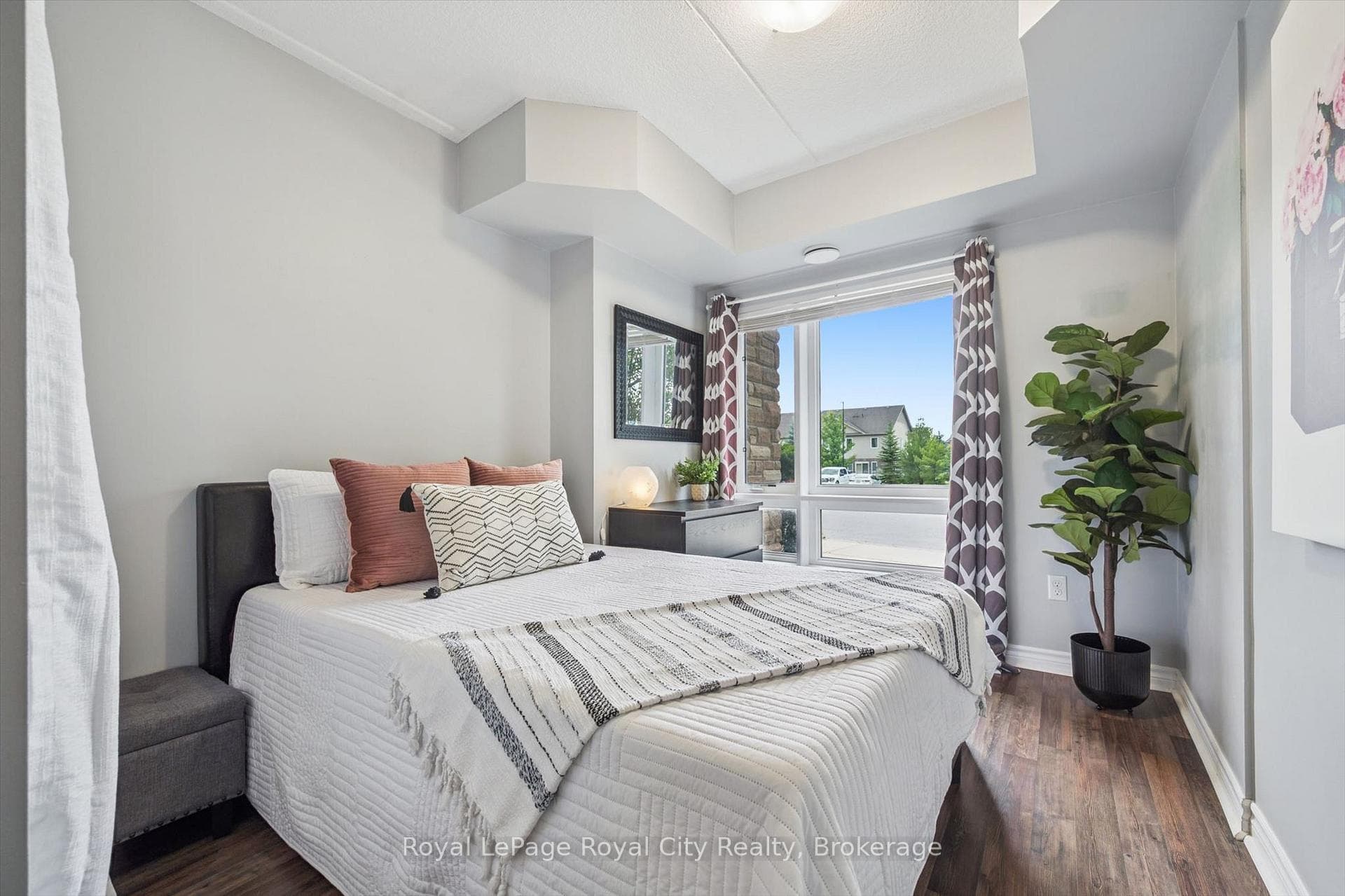 67 Kingsbury Square Unit 111 photo 18