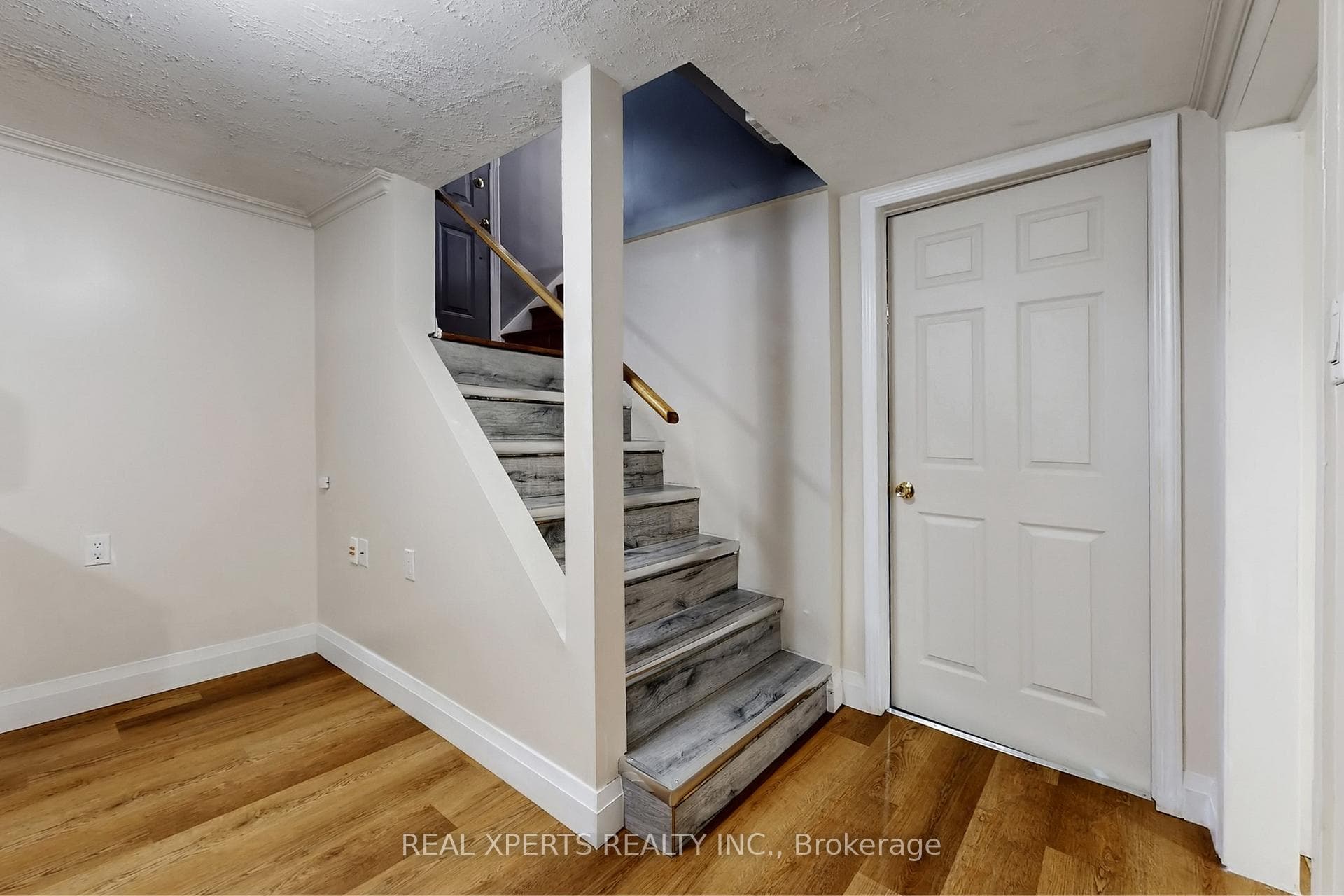 200 Rosemount Drive photo 29