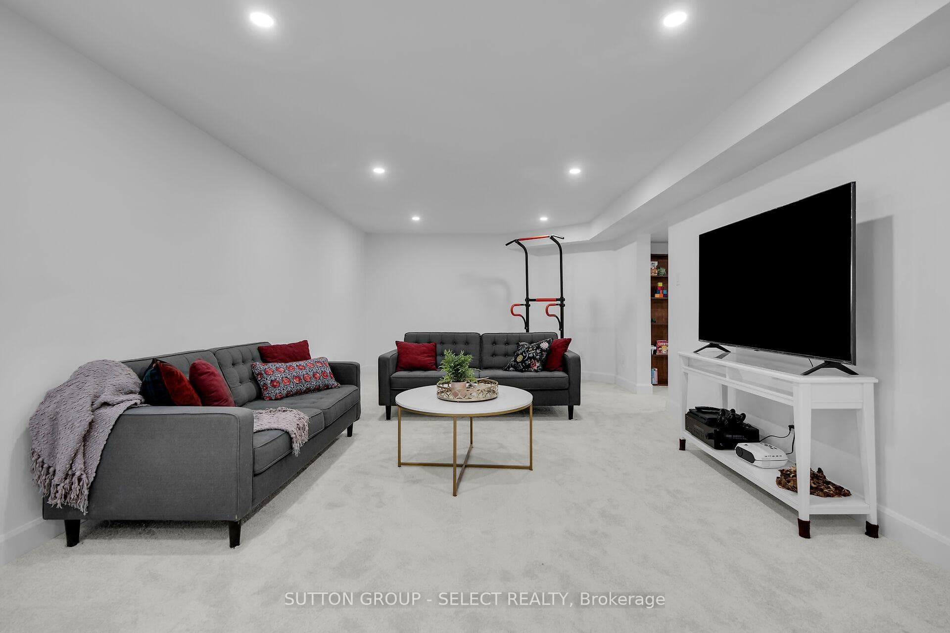46 Exmoor Place photo 37