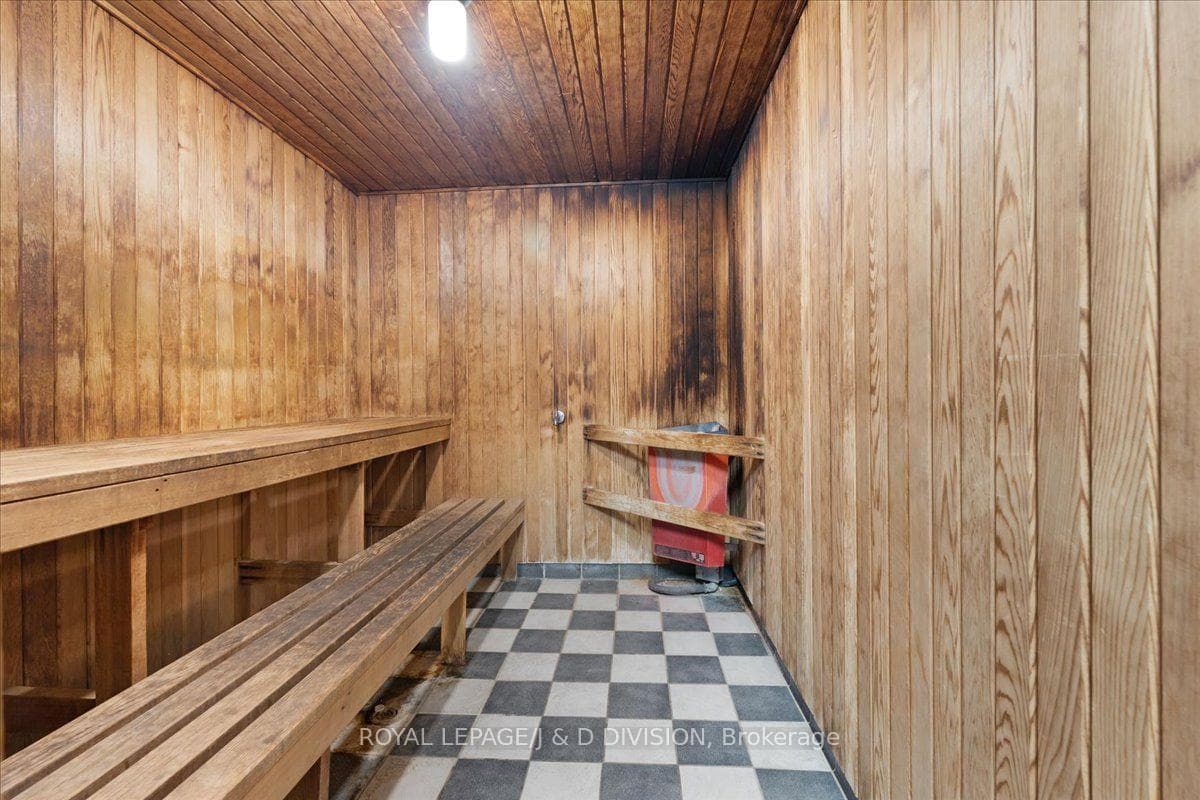 21 Overlea Boulevard Unit 1306 photo 28