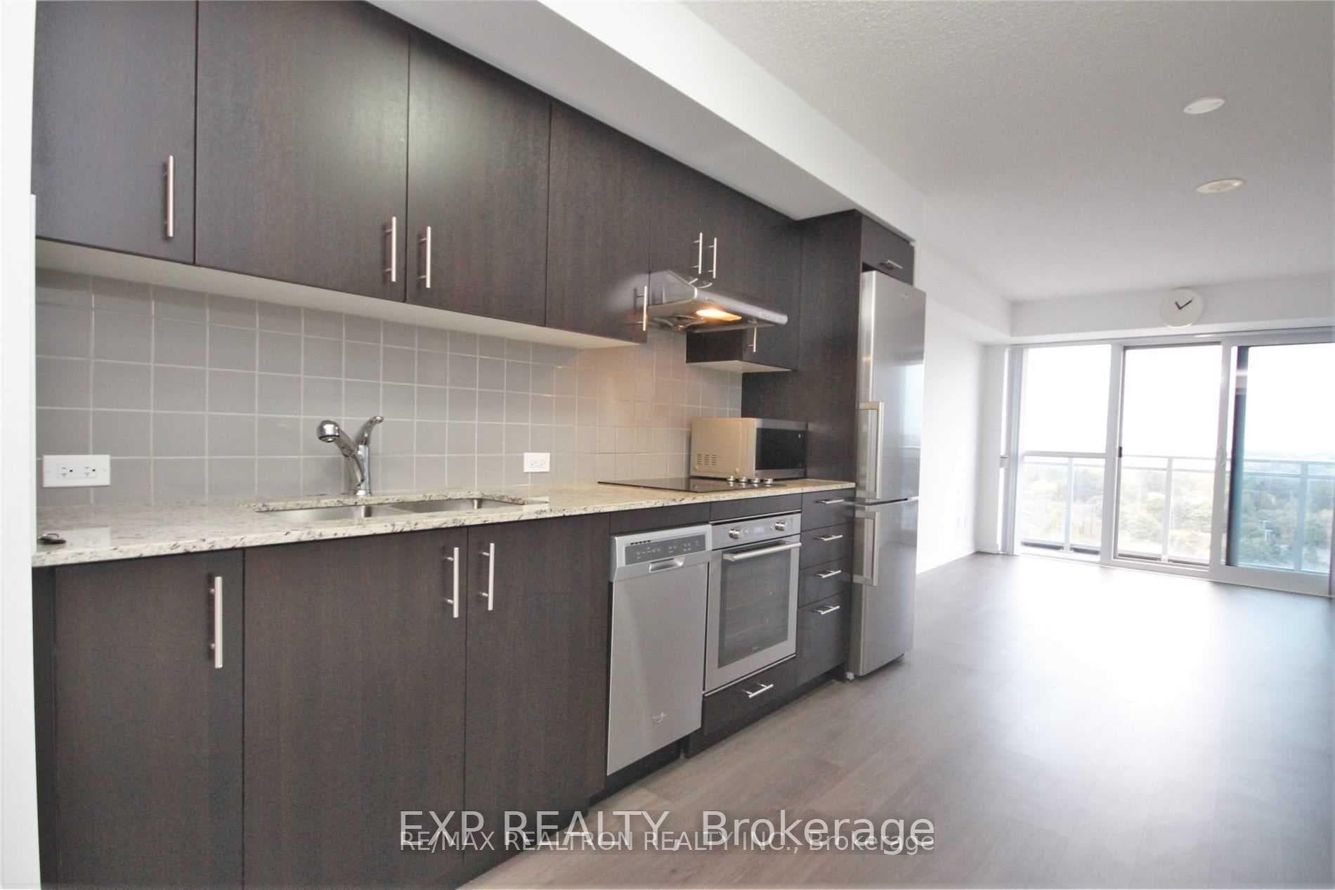 255 Village Green Square Unit 1107 photo 16